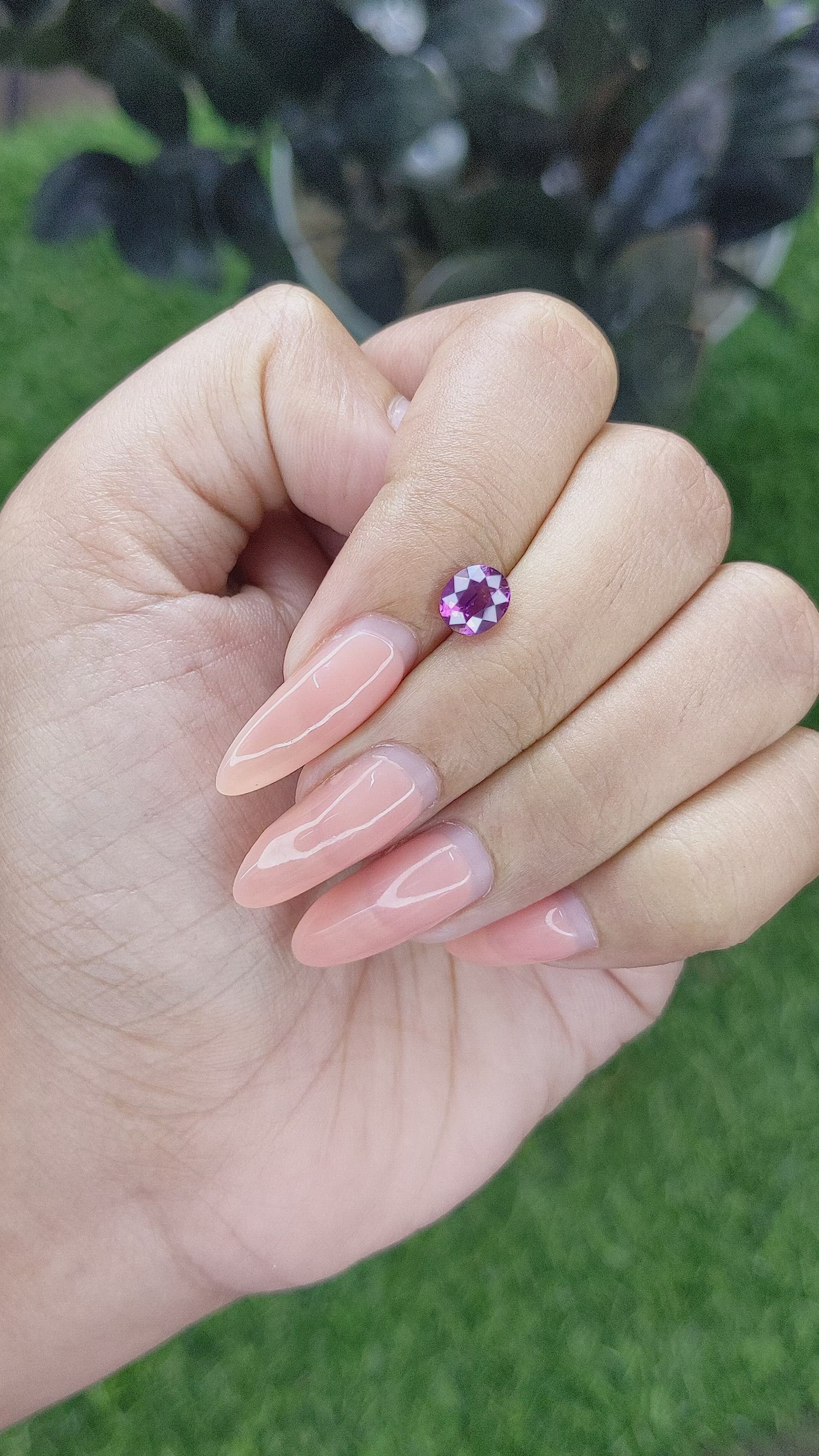 1.23 Ct. Purplish Pink Sapphire from Ceylon (Sri Lanka) Size Video