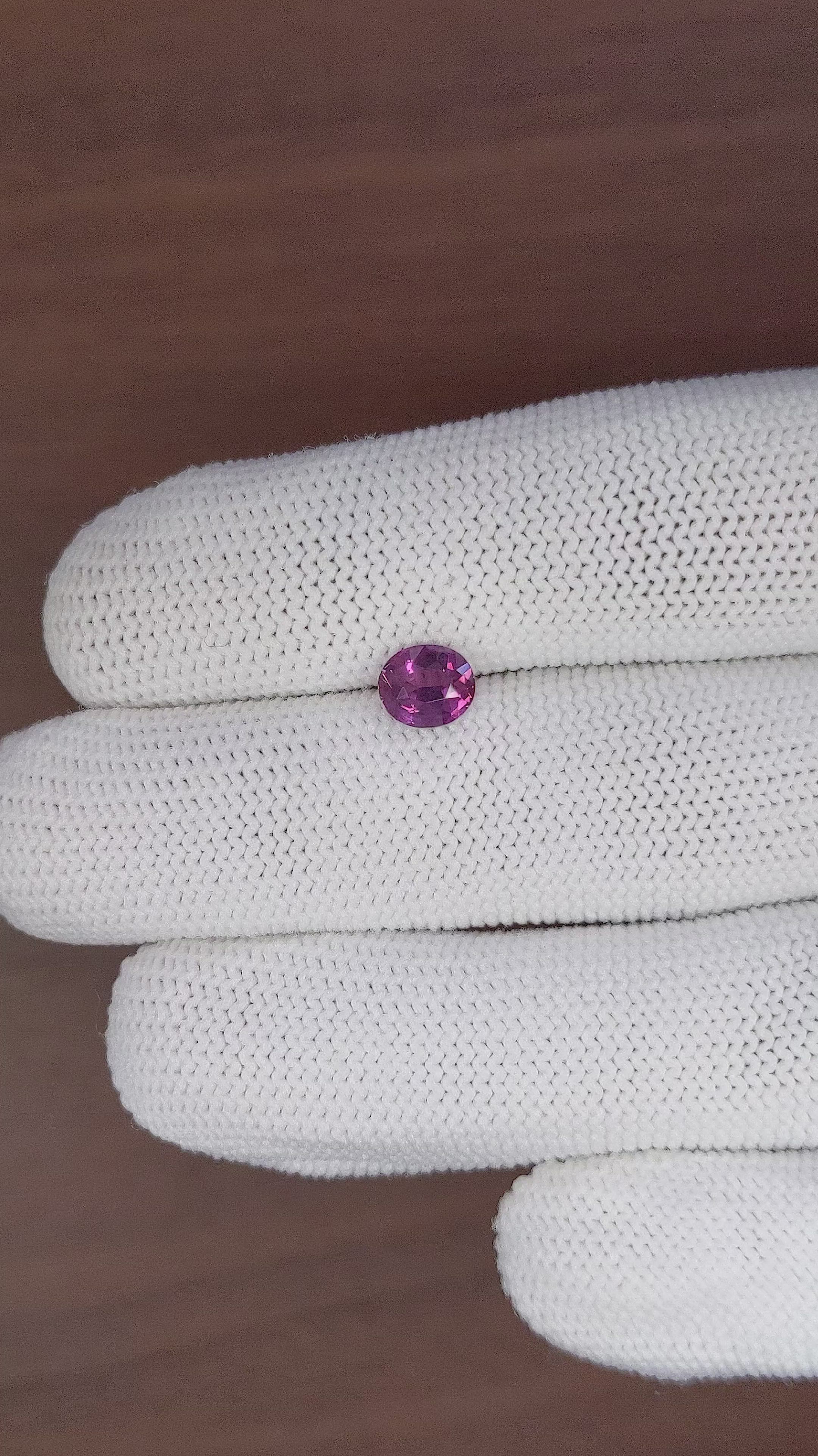 1.23 Ct. Purplish Pink Sapphire from Ceylon (Sri Lanka) Size Video