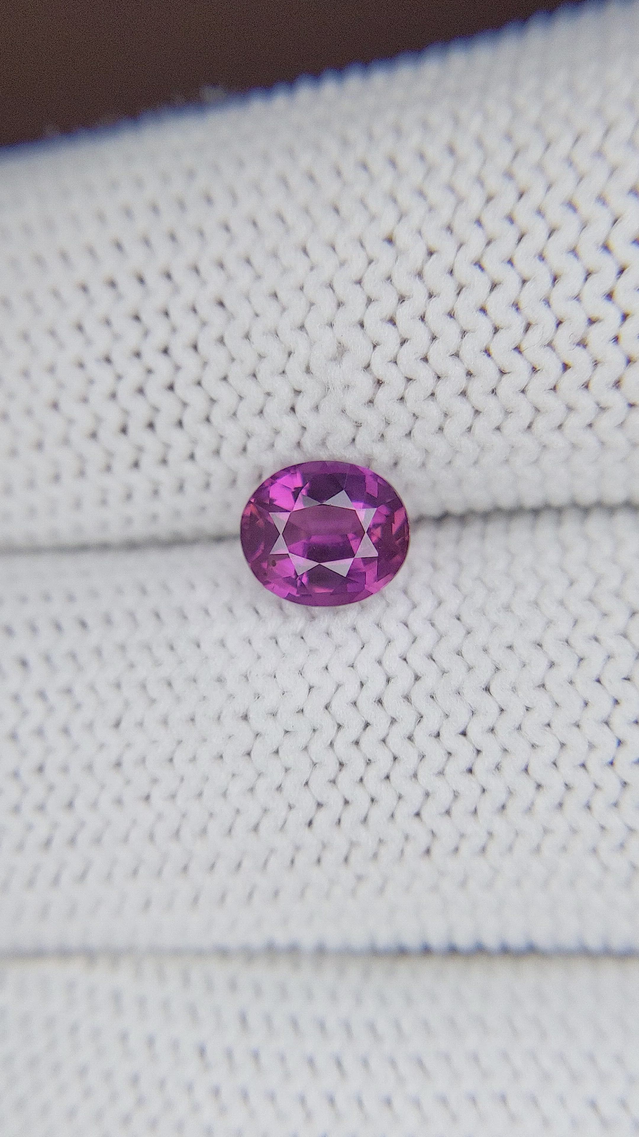 1.23 Ct. Purplish Pink Sapphire from Ceylon (Sri Lanka) Size Video