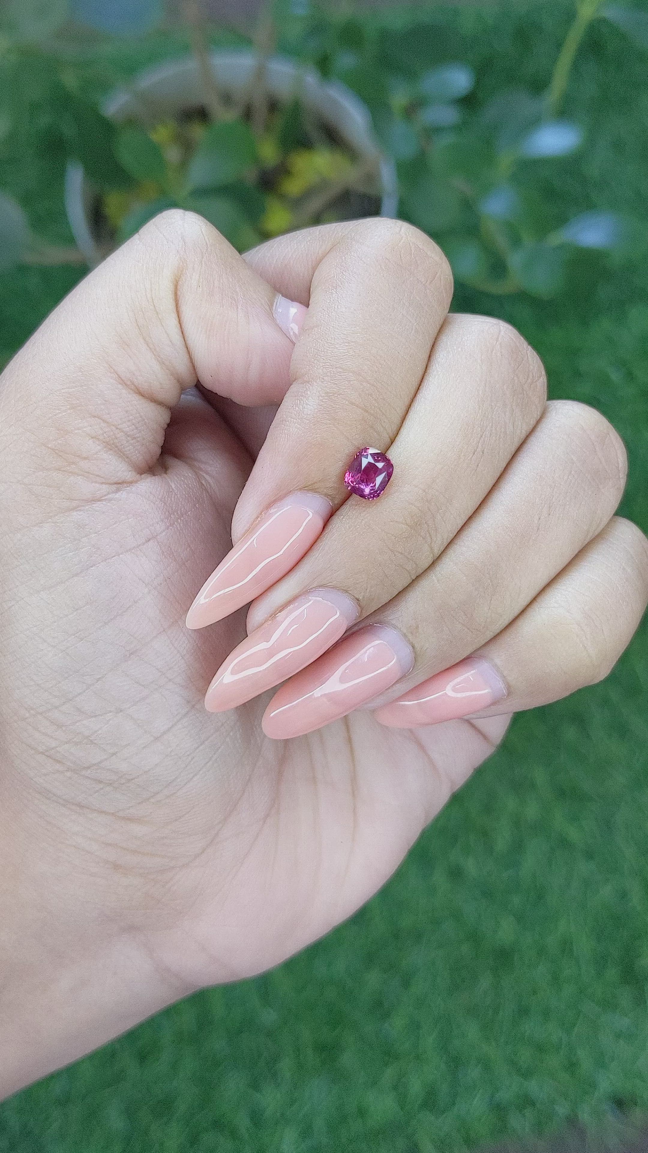 0.98 Ct. Purplish Pink Sapphire from Ceylon (Sri Lanka) Size Video