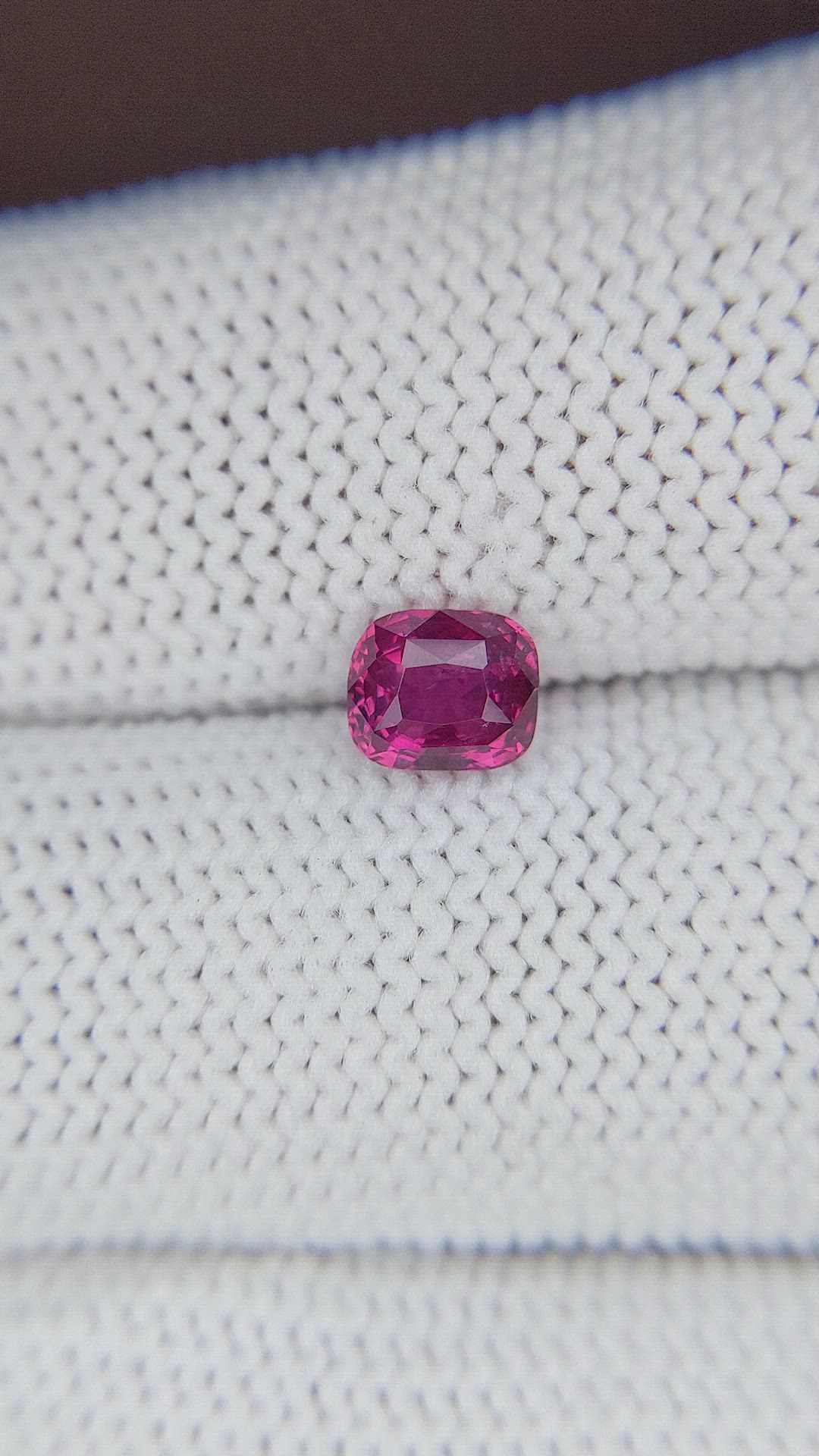 0.98 Ct. Purplish Pink Sapphire from Ceylon (Sri Lanka) Size Video