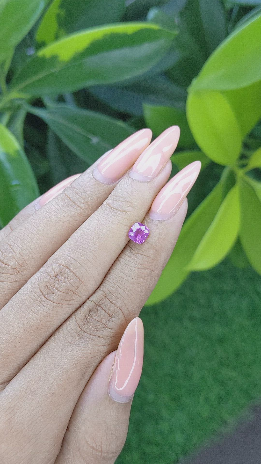 0.96 Ct. Pinkish Purple Sapphire from Ceylon (Sri Lanka) Size Video