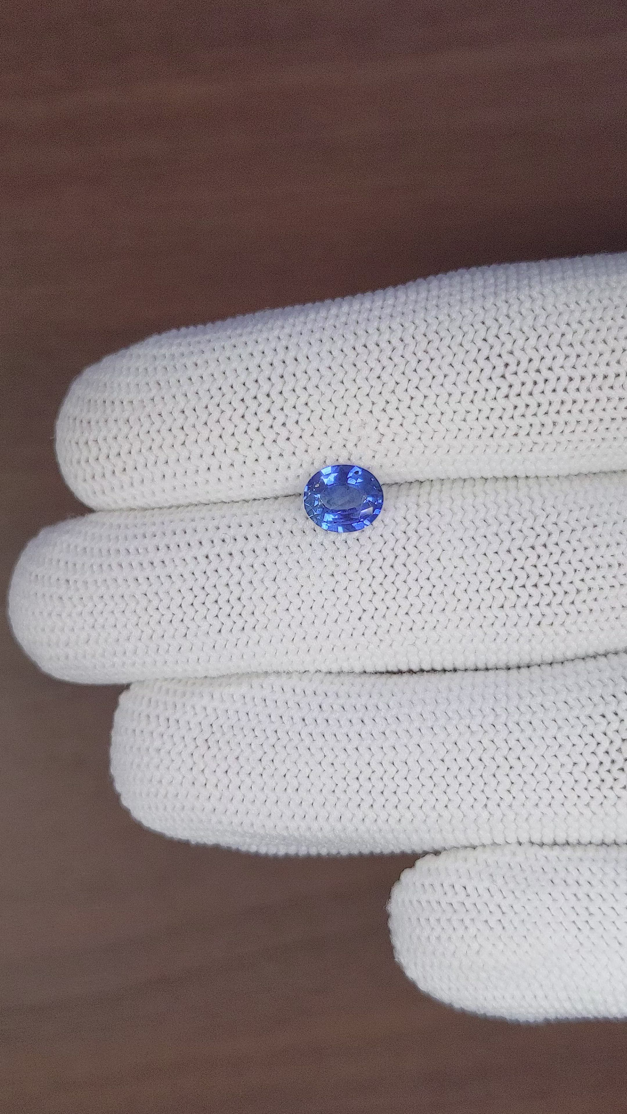1.15 Ct. Blue Sapphire from Ceylon (Sri Lanka) Size Video