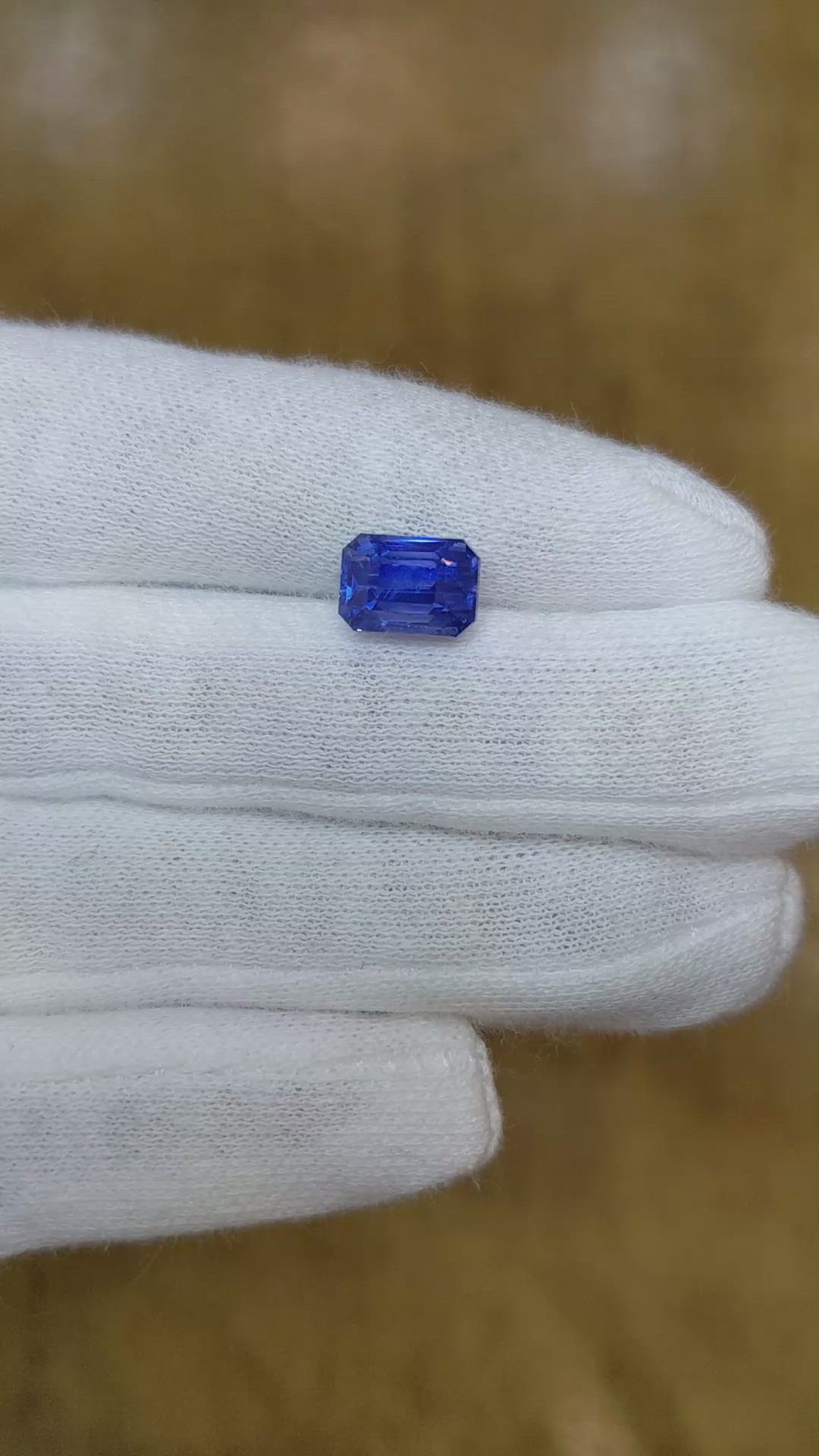3.83 Ct. Blue Sapphire from Ceylon (Sri Lanka) Size Video