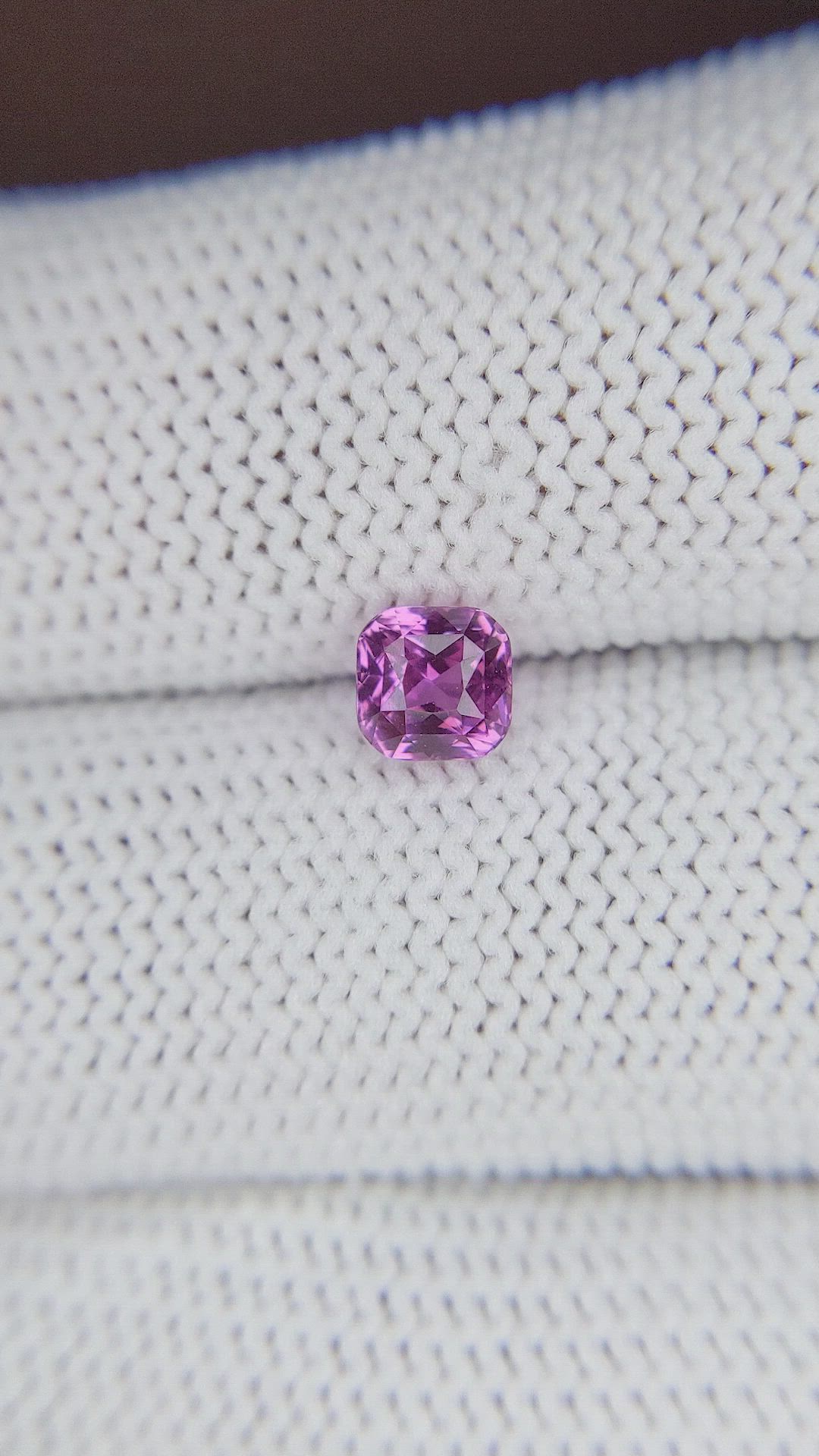 1.00 Ct. Pink Sapphire from Ceylon (Sri Lanka) Size Video