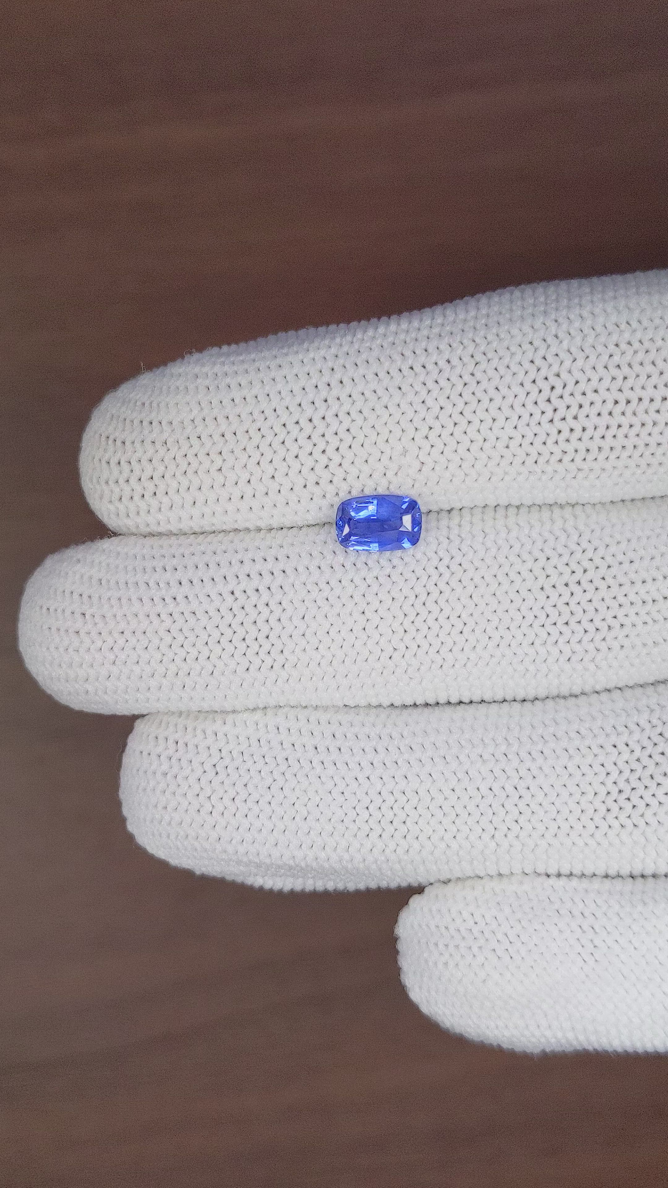 1.12 Ct. Blue Sapphire from Ceylon (Sri Lanka) Size Video
