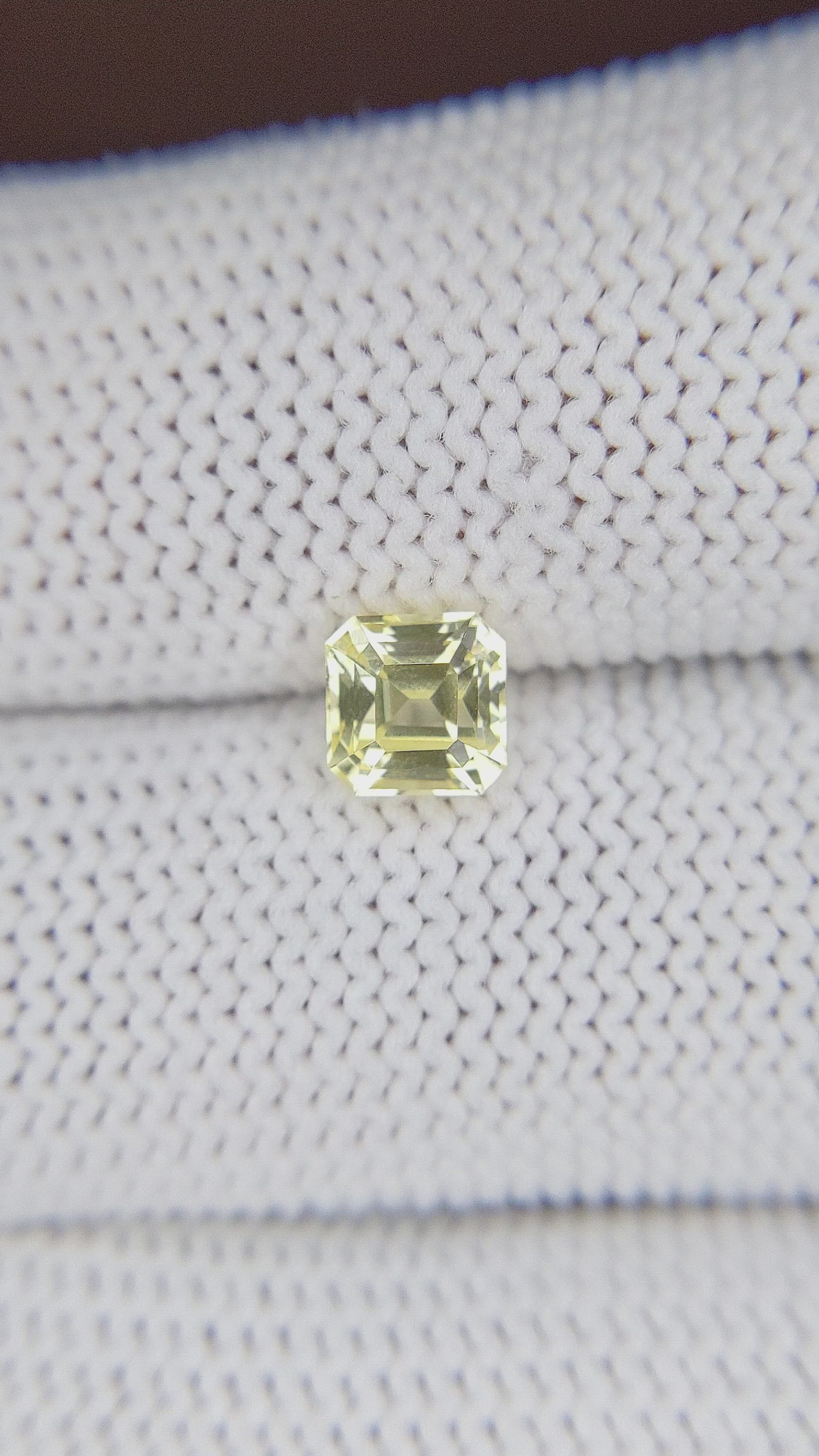 1.22 Ct. Yellow Sapphire from Ceylon (Sri Lanka) Size Video
