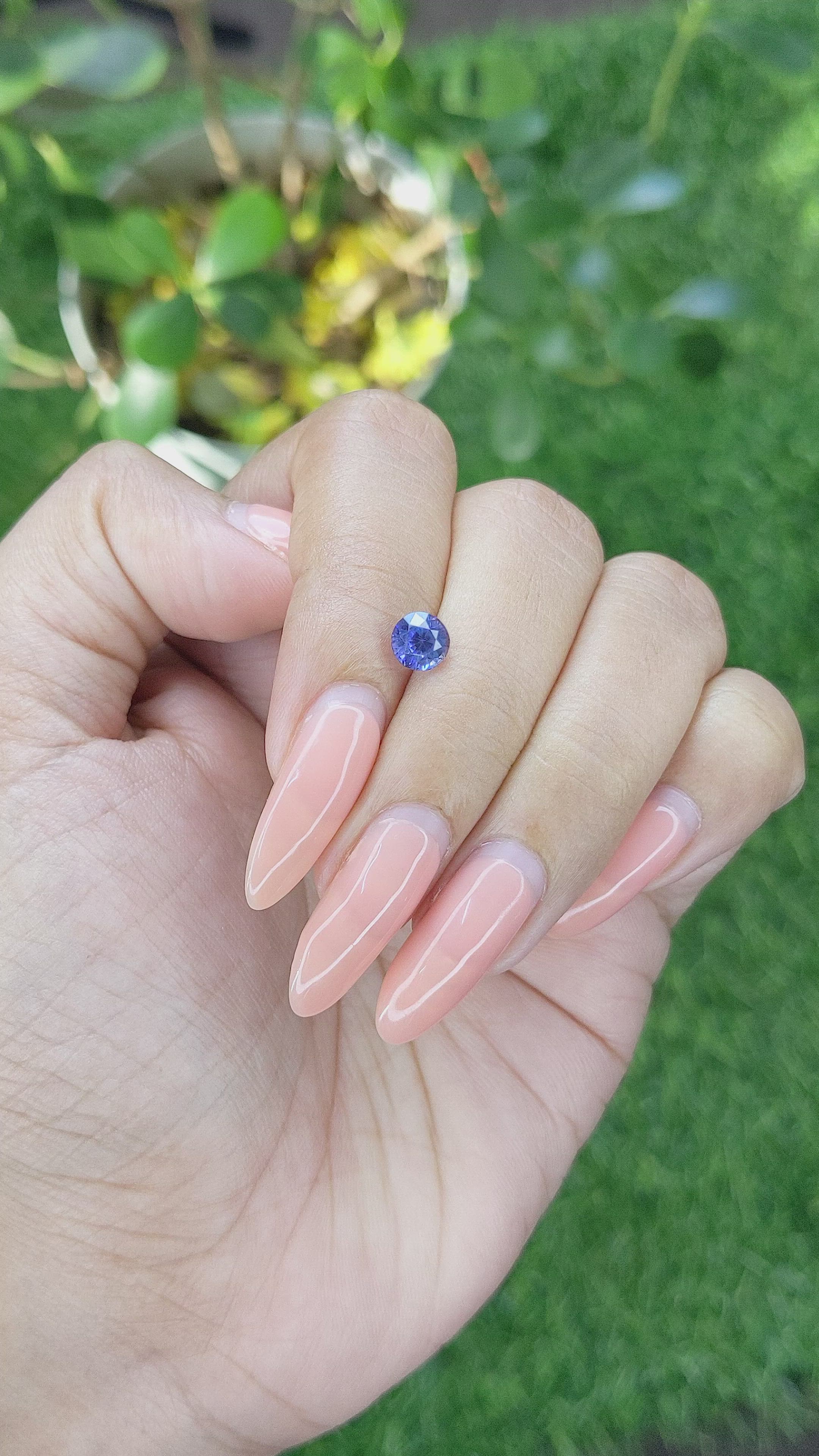 1.05 Ct. Blue Sapphire from Ceylon (Sri Lanka) Size Video