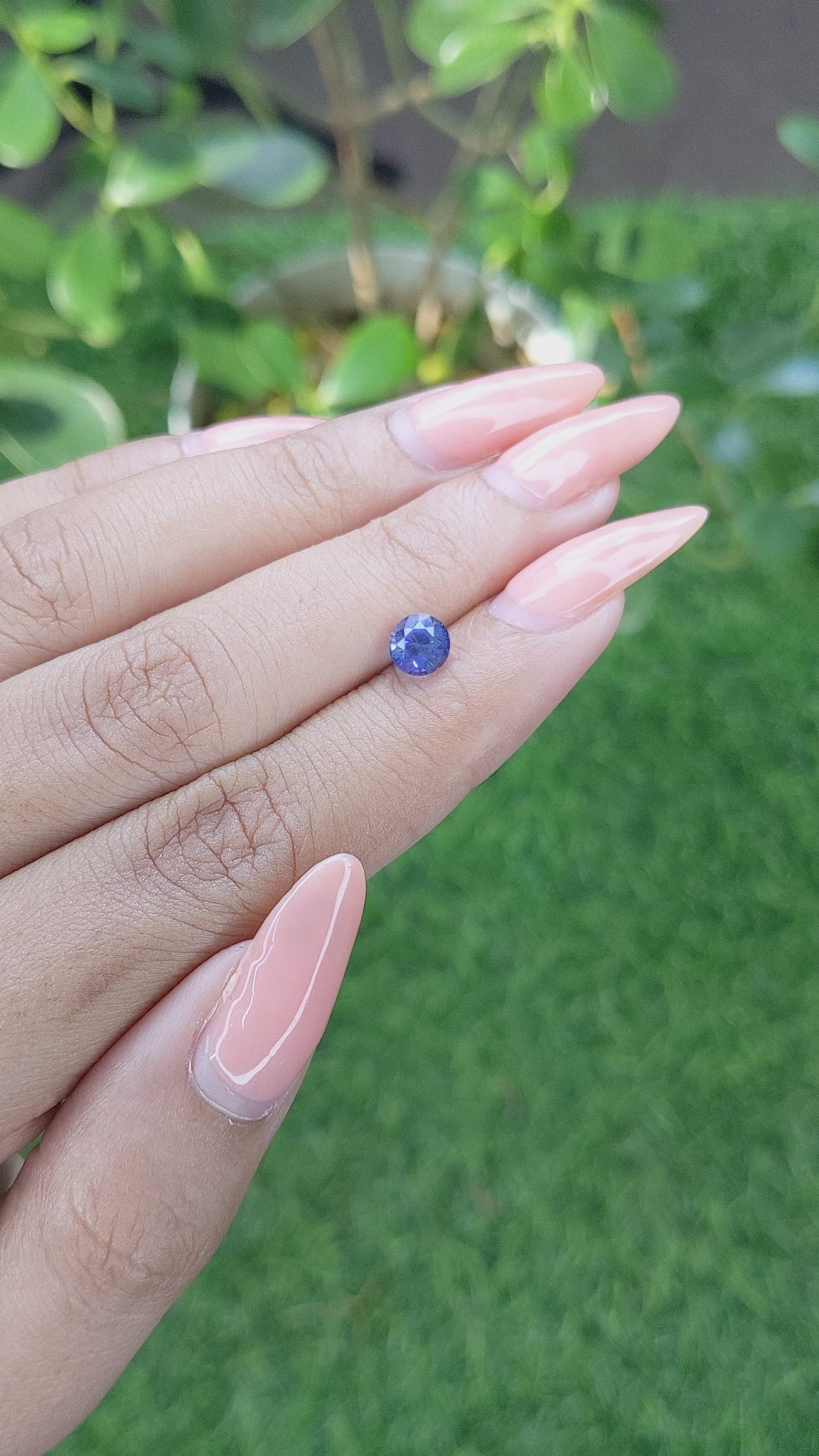 1.05 Ct. Blue Sapphire from Ceylon (Sri Lanka) Size Video