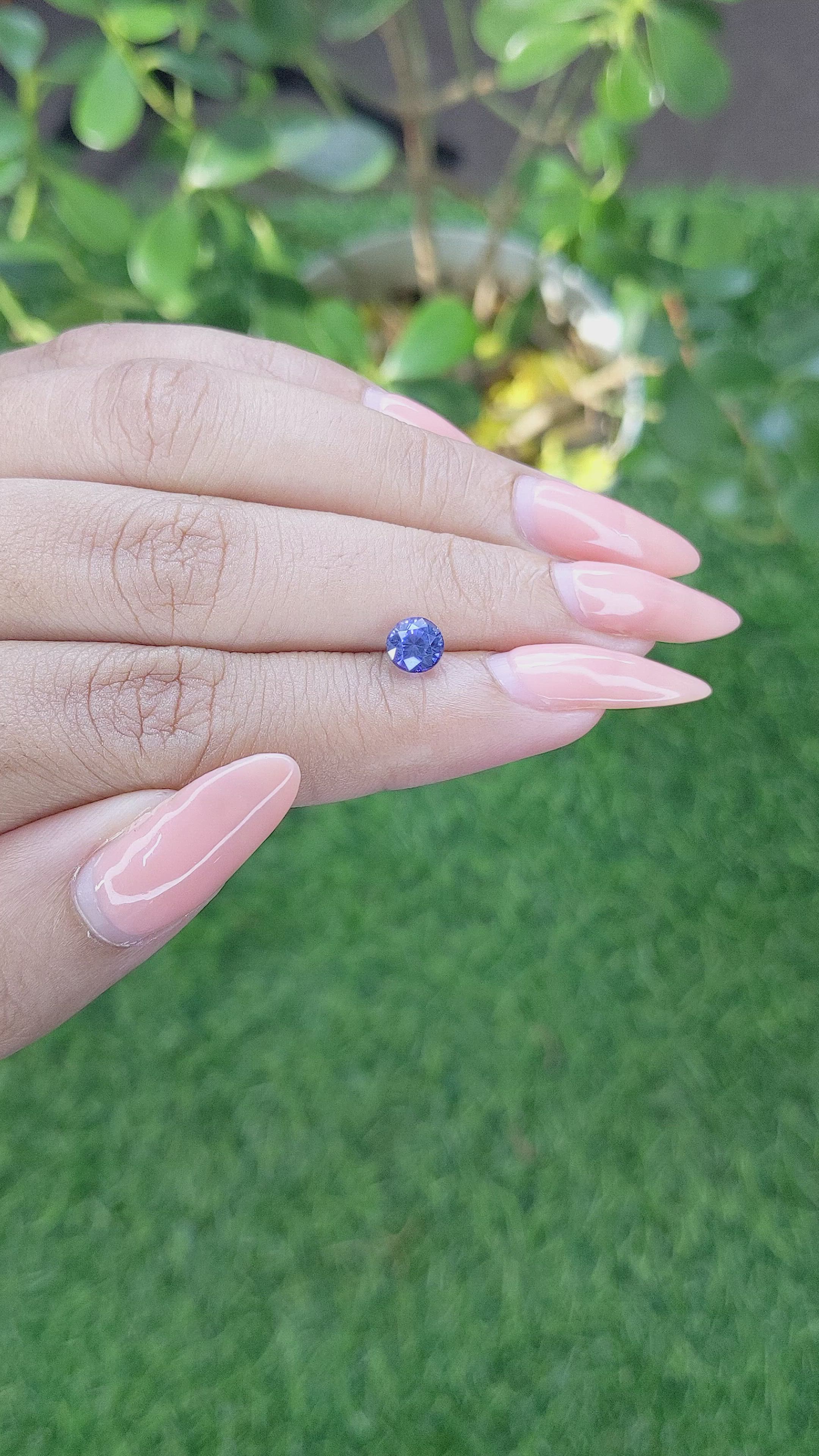 1.05 Ct. Blue Sapphire from Ceylon (Sri Lanka) Size Video