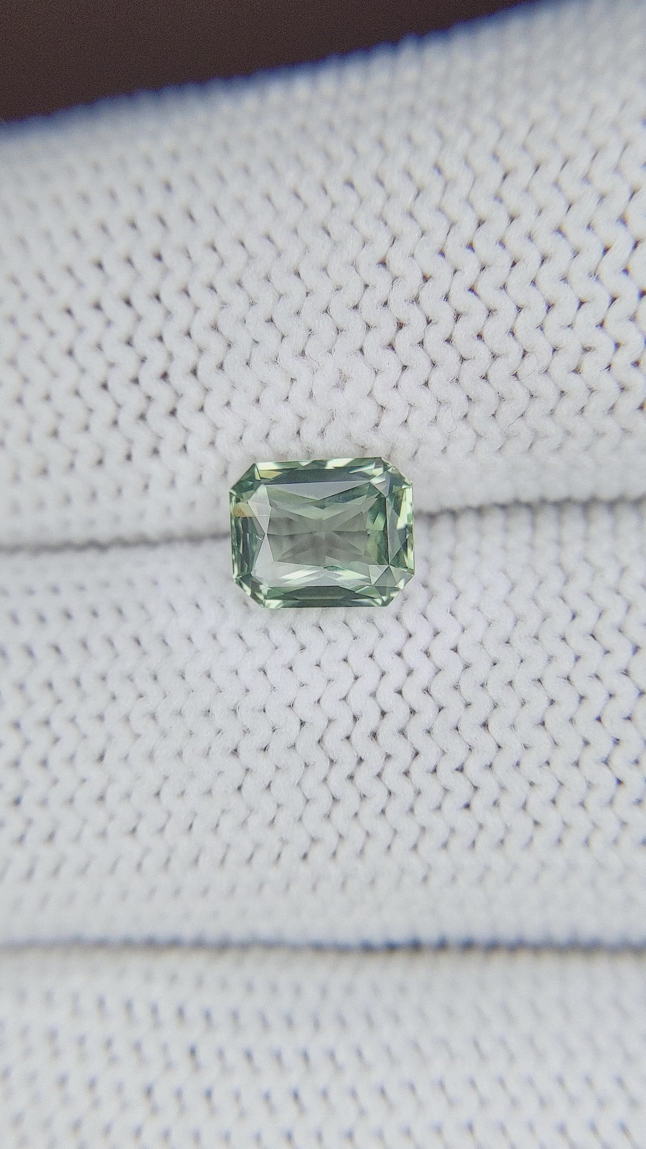1.32 Ct. Green Sapphire from Ceylon (Sri Lanka) Size Video