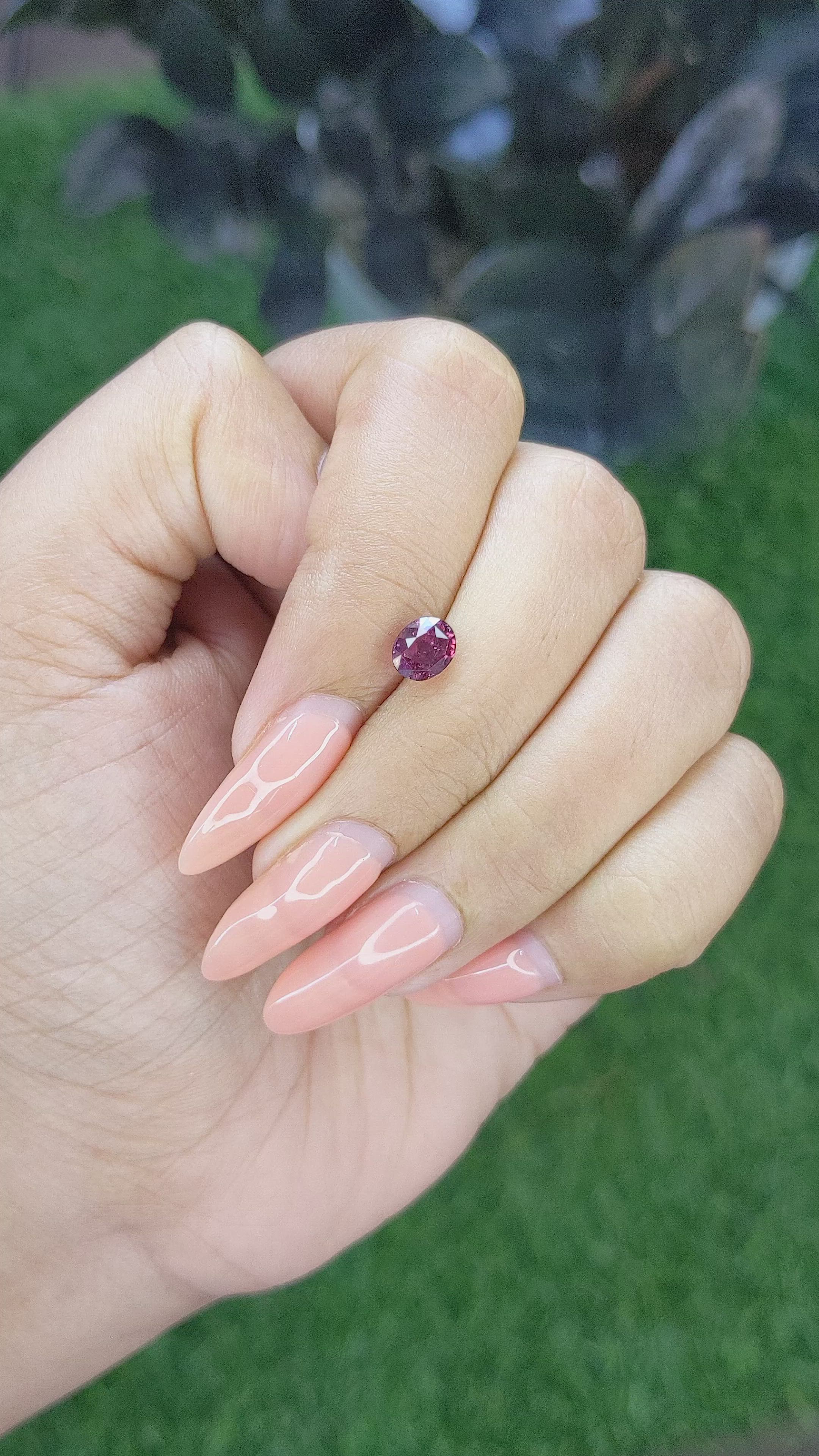 1.04 Ct. Purplish Pink Sapphire from Ceylon (Sri Lanka) Size Video