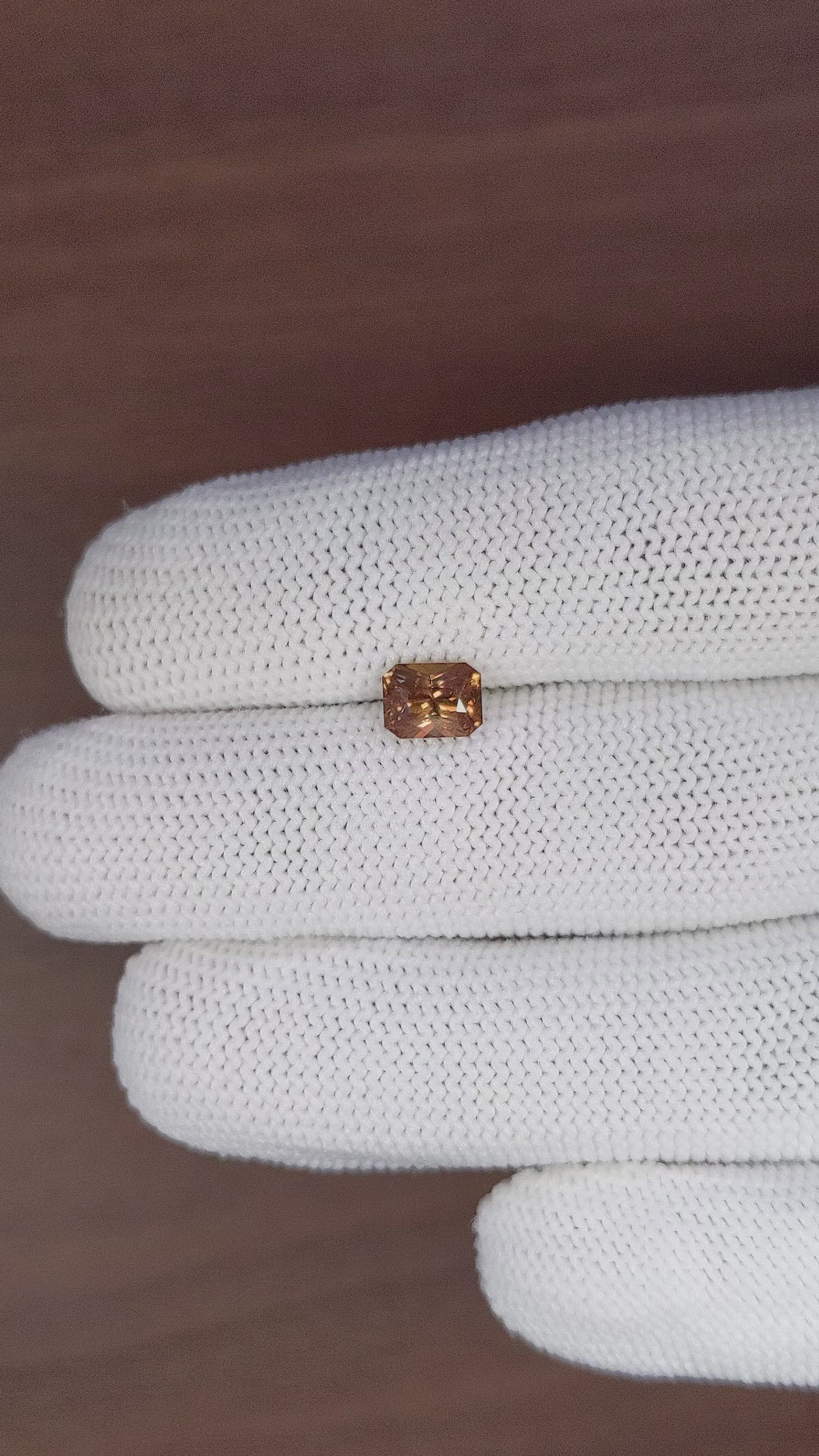1.22 Ct. Brown Sapphire from Ceylon (Sri Lanka) Size Video