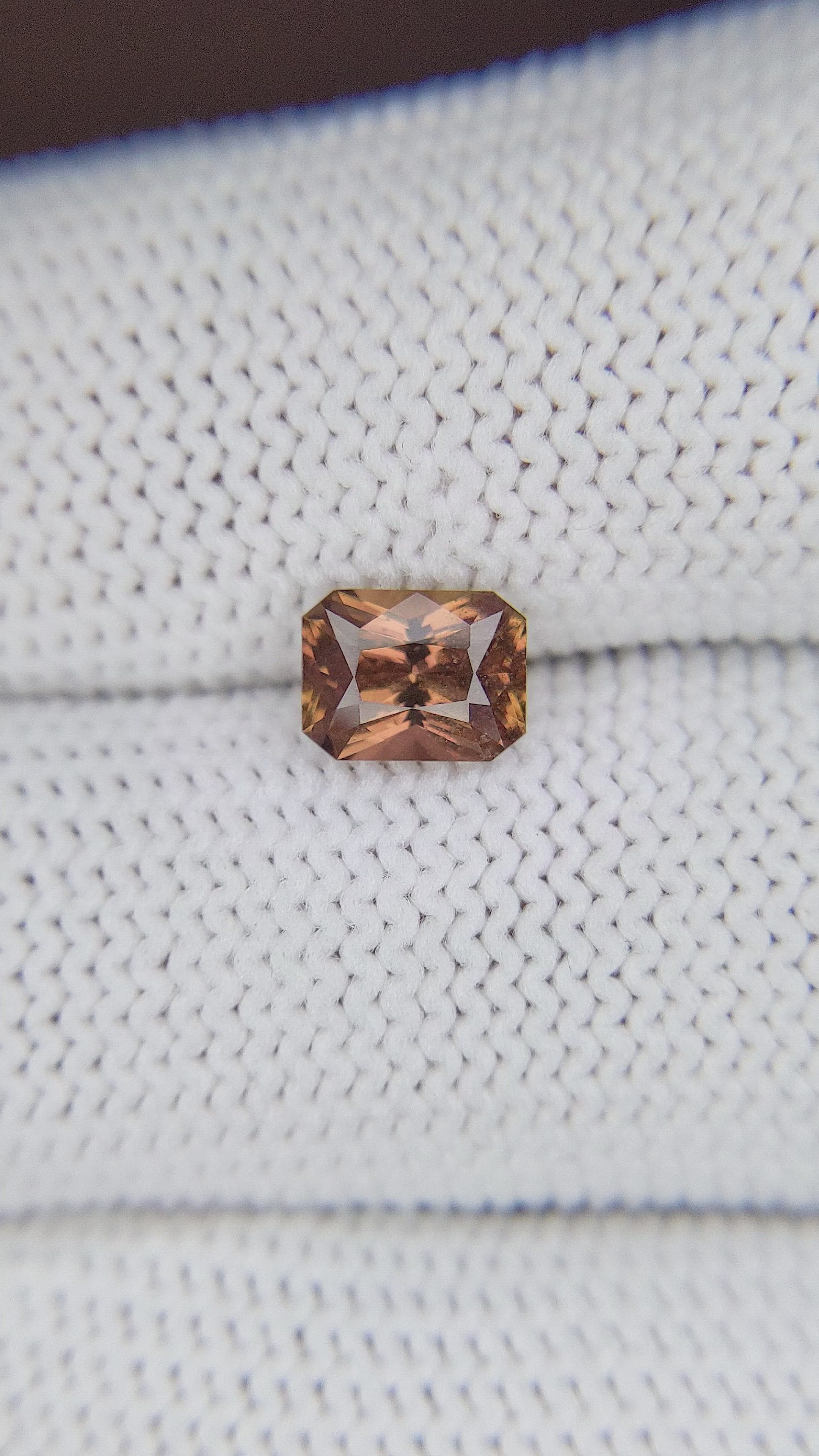 1.22 Ct. Brown Sapphire from Ceylon (Sri Lanka) Size Video