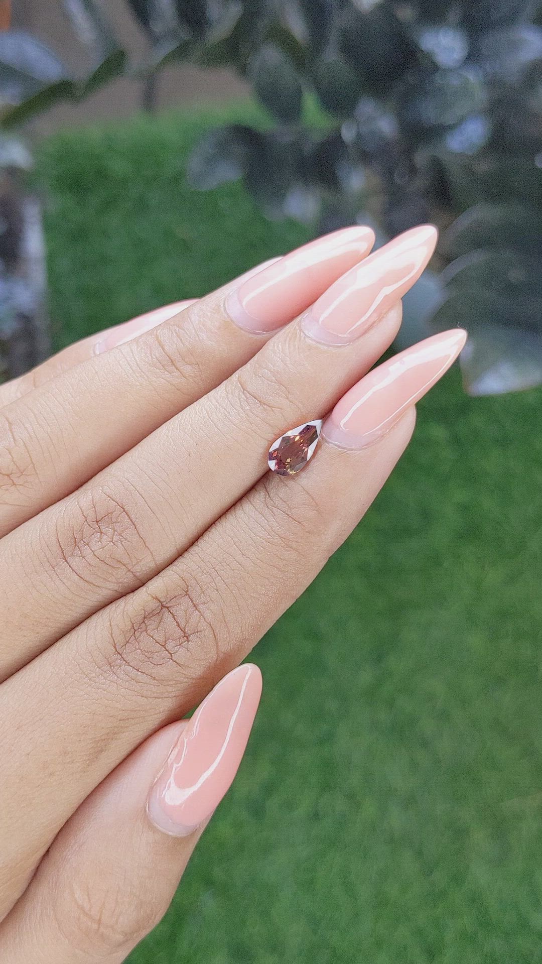 1.01 Ct. Brown Sapphire from Ceylon (Sri Lanka) Size Video