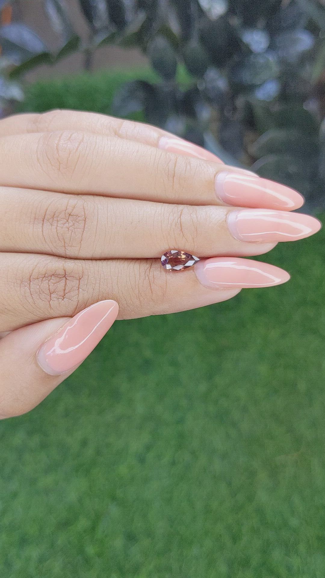 1.01 Ct. Brown Sapphire from Ceylon (Sri Lanka) Size Video