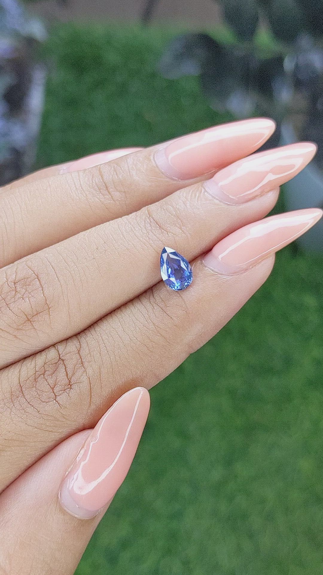 1.00 Ct. Blue Sapphire from Ceylon (Sri Lanka) Size Video