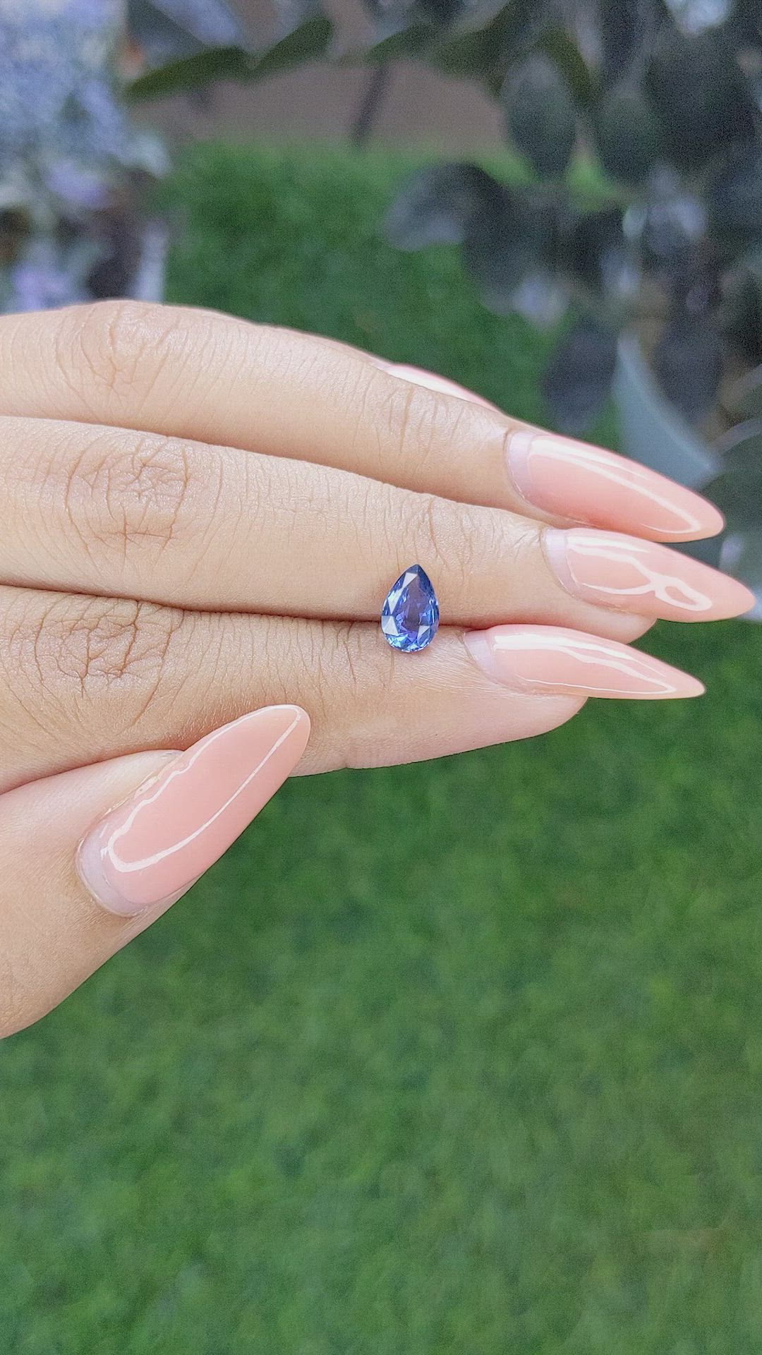1.00 Ct. Blue Sapphire from Ceylon (Sri Lanka) Size Video