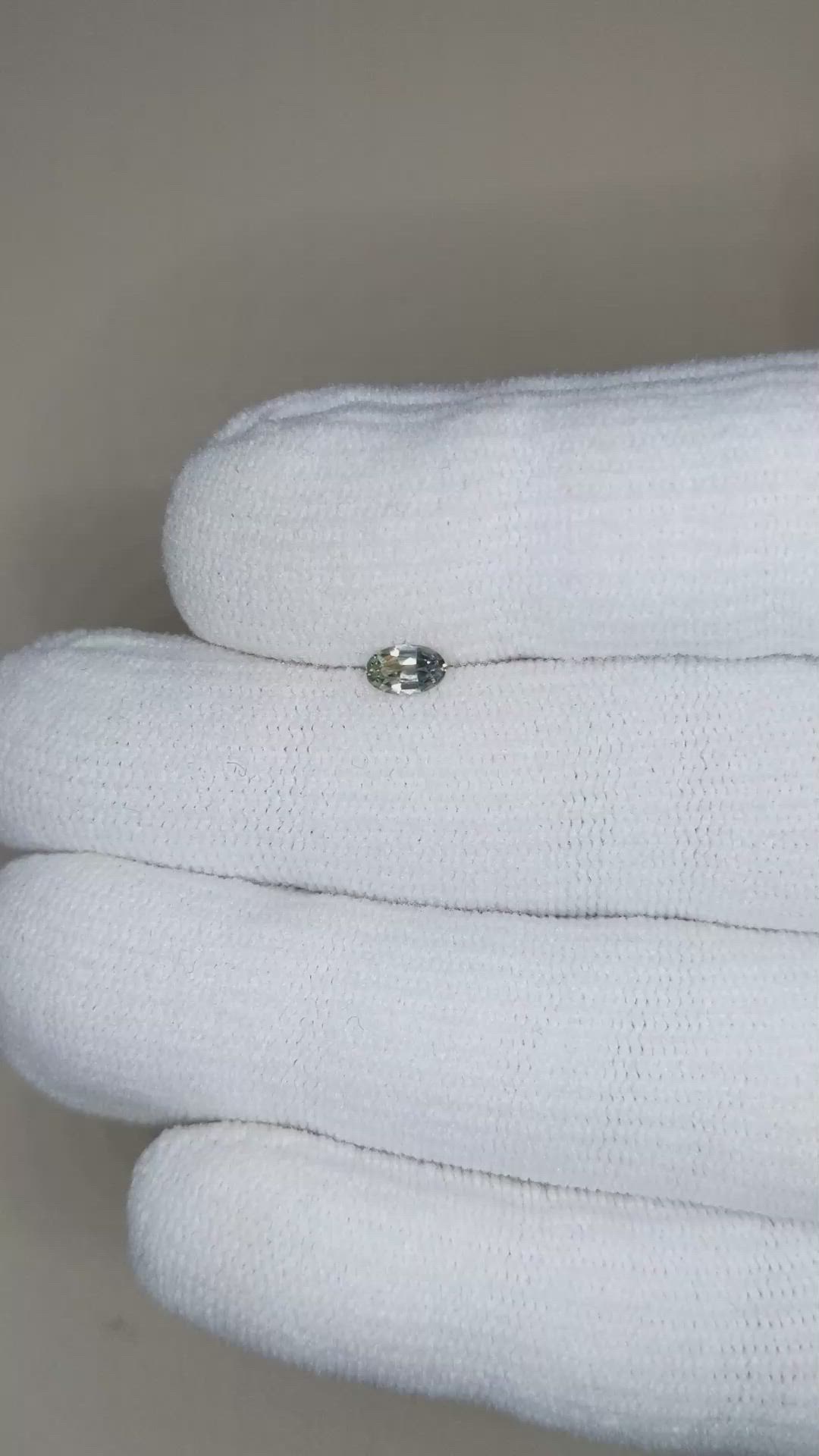 0.23 Ct. Bi Color Sapphire from Montana Size Video