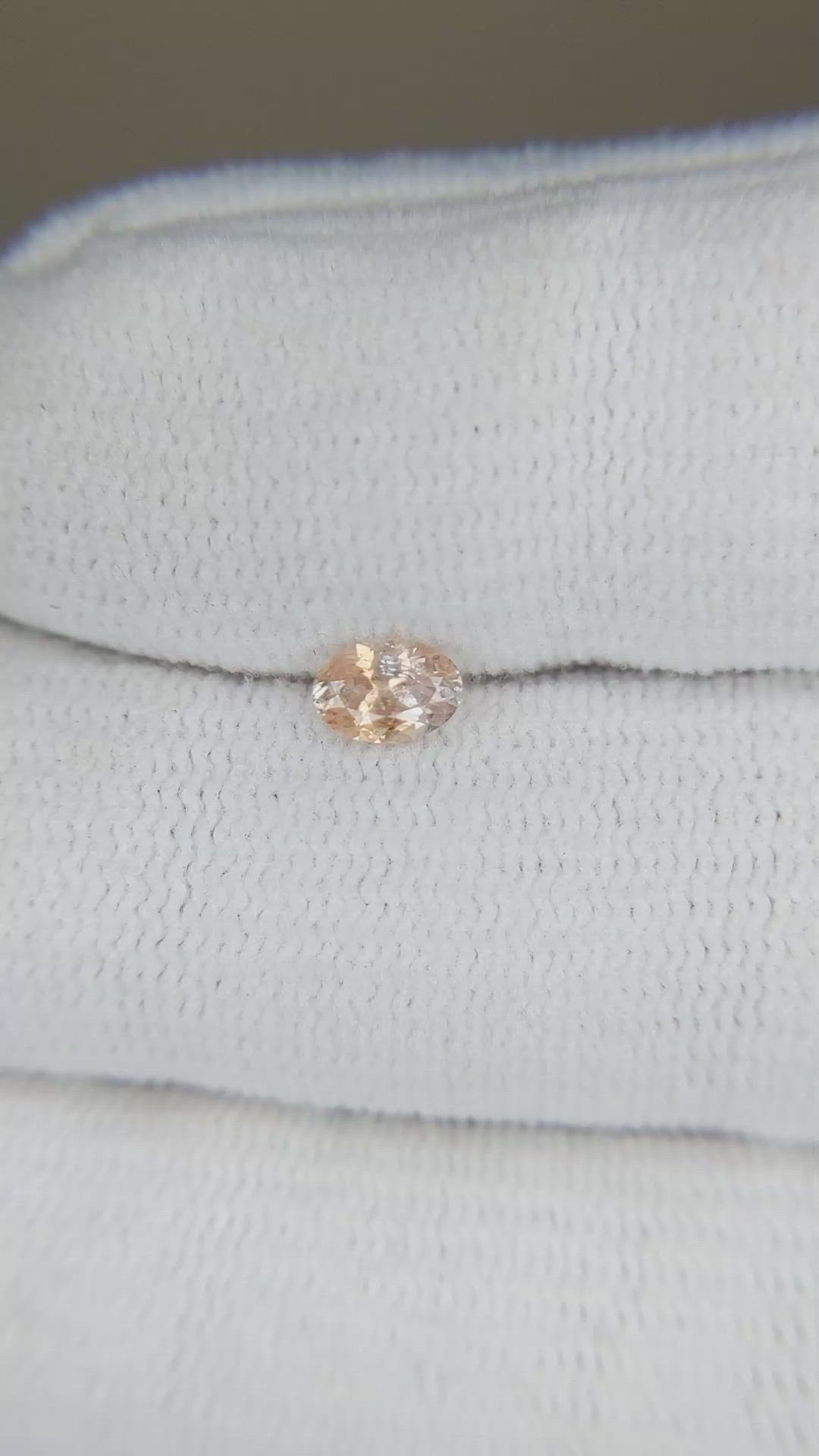 0.37 Ct. Bi Color Sapphire from Montana Size Video