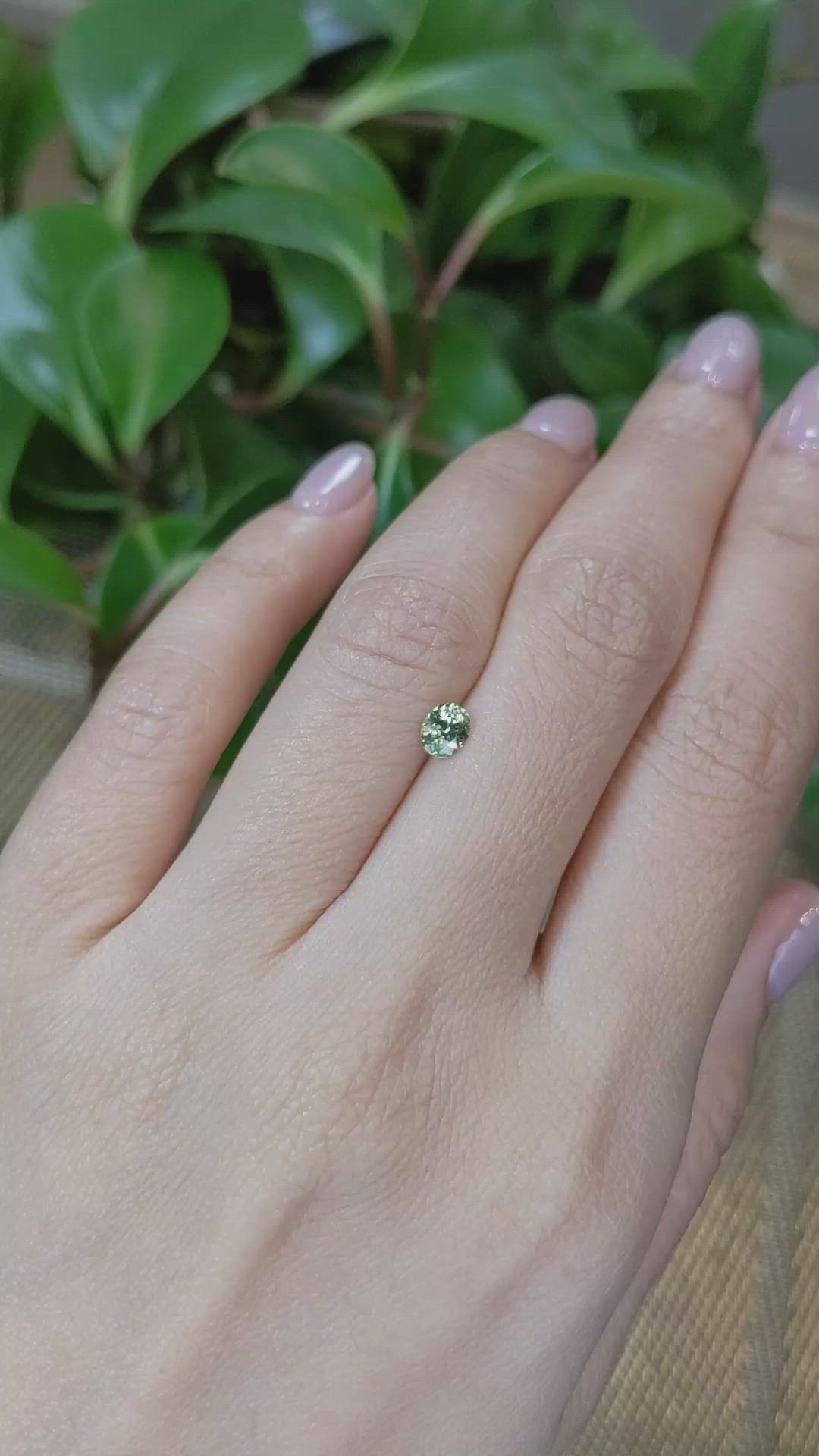 0.42 Ct. Bi Color Sapphire from Montana Size Video