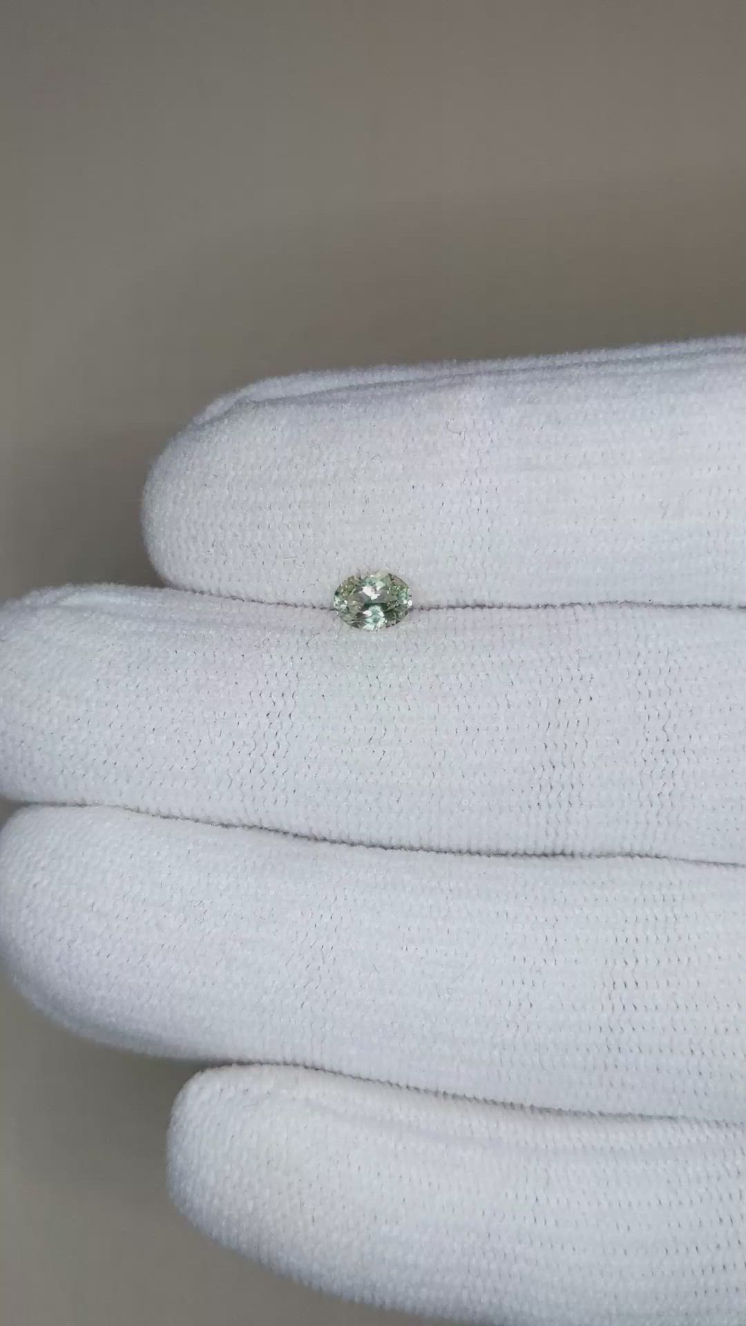 0.42 Ct. Bi Color Sapphire from Montana Size Video