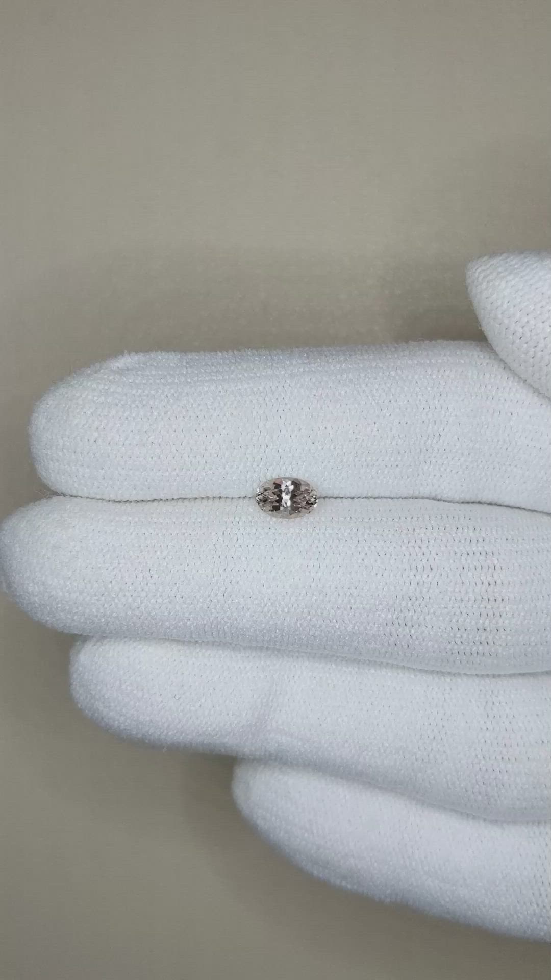 0.50 Ct. Peach Sapphire from Montana Size Video