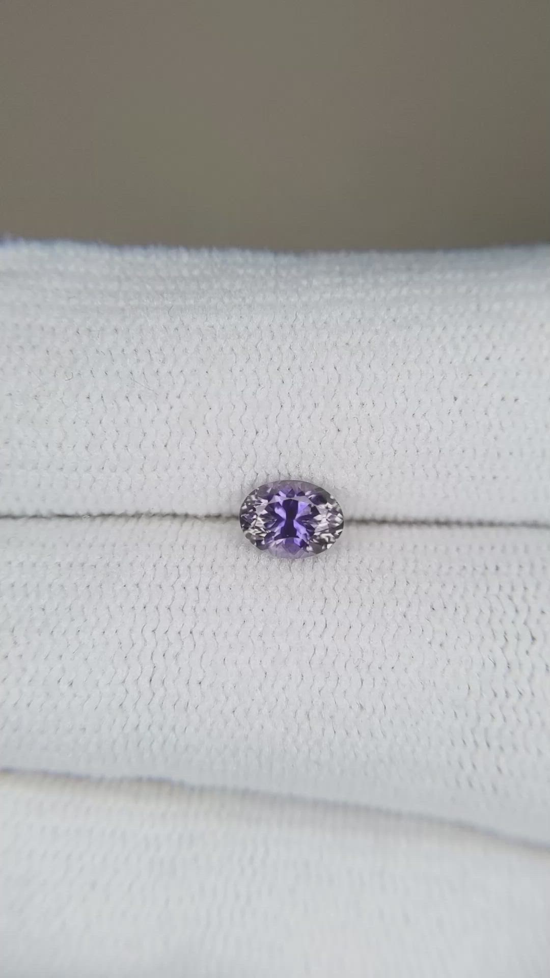 0.59 Ct. Bi Color Sapphire from Montana Size Video