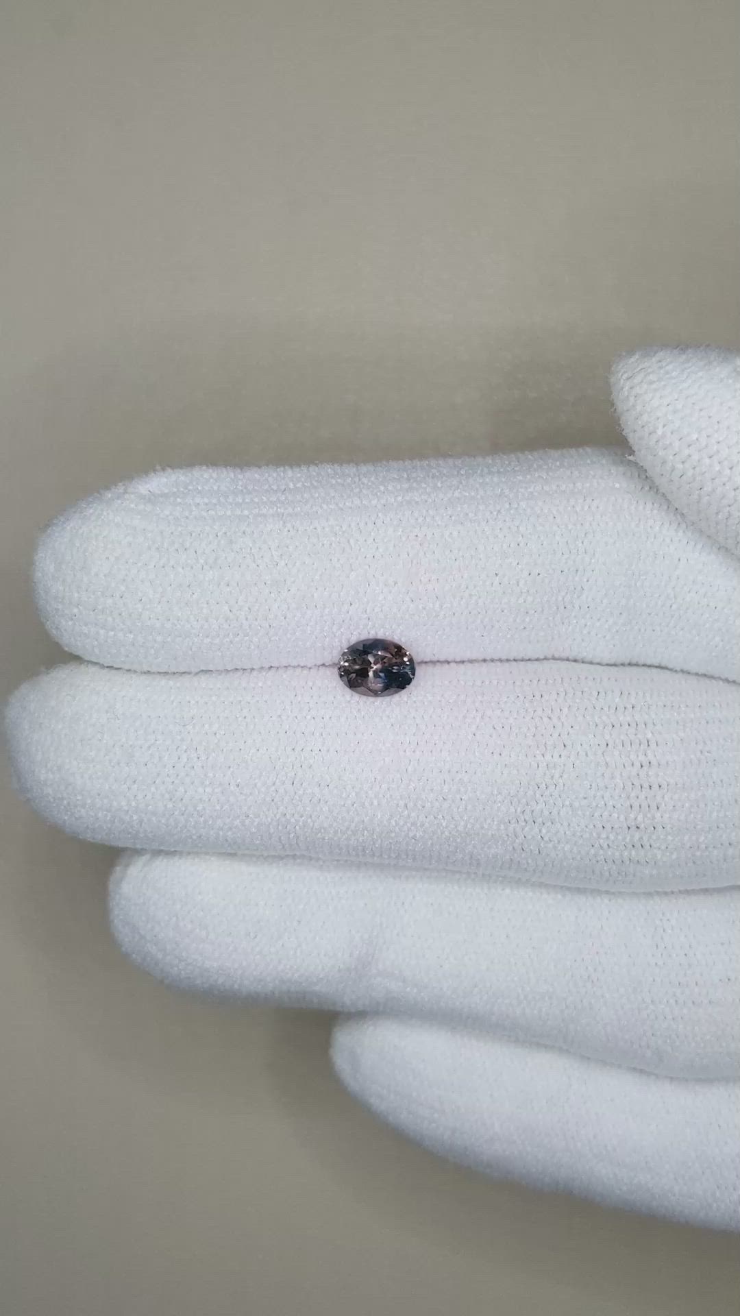 0.59 Ct. Bi Color Sapphire from Montana Size Video
