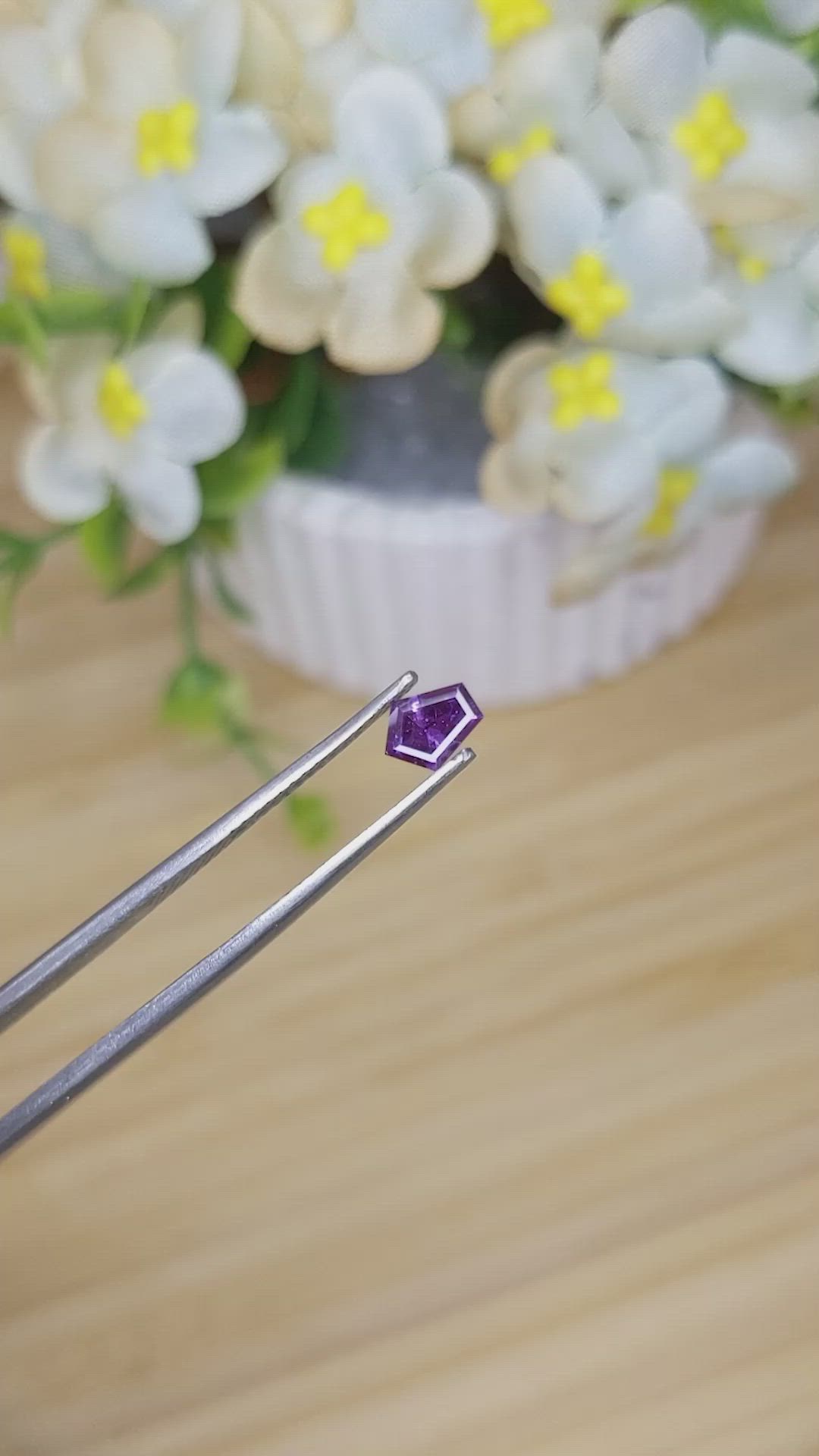 0.43 Ct. Pinkish Purple Sapphire from Ceylon (Sri Lanka) Size Video