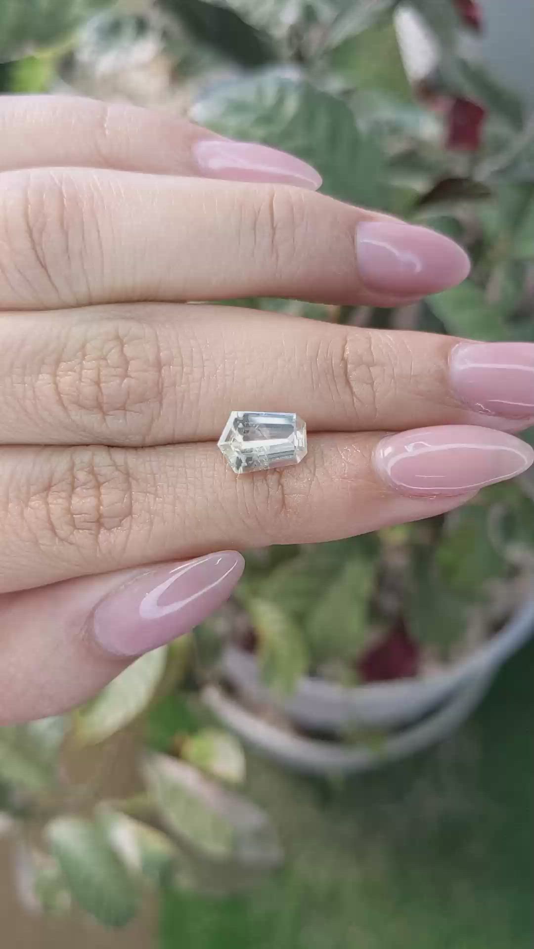 2.12 Ct. Yellow Sapphire from Ceylon (Sri Lanka) Size Video