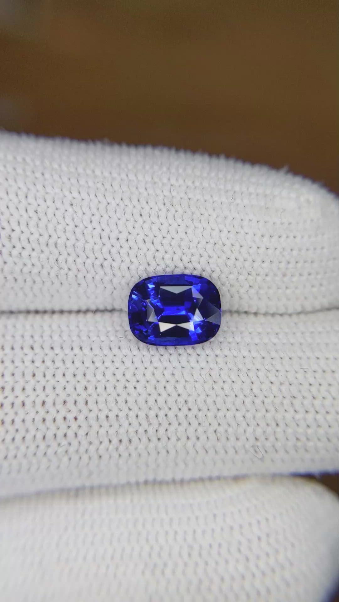 2.08 Ct. Blue Sapphire from Ceylon (Sri Lanka) Size Video