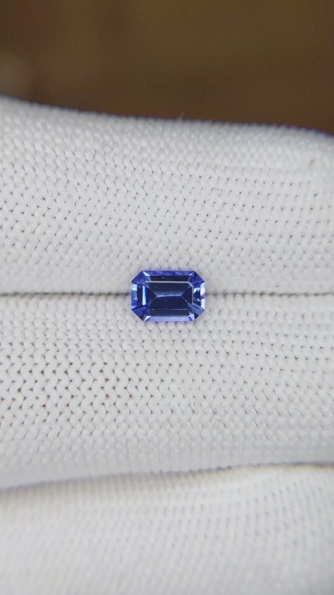 0.81 Ct. Blue Sapphire from Ceylon (Sri Lanka) Size Video