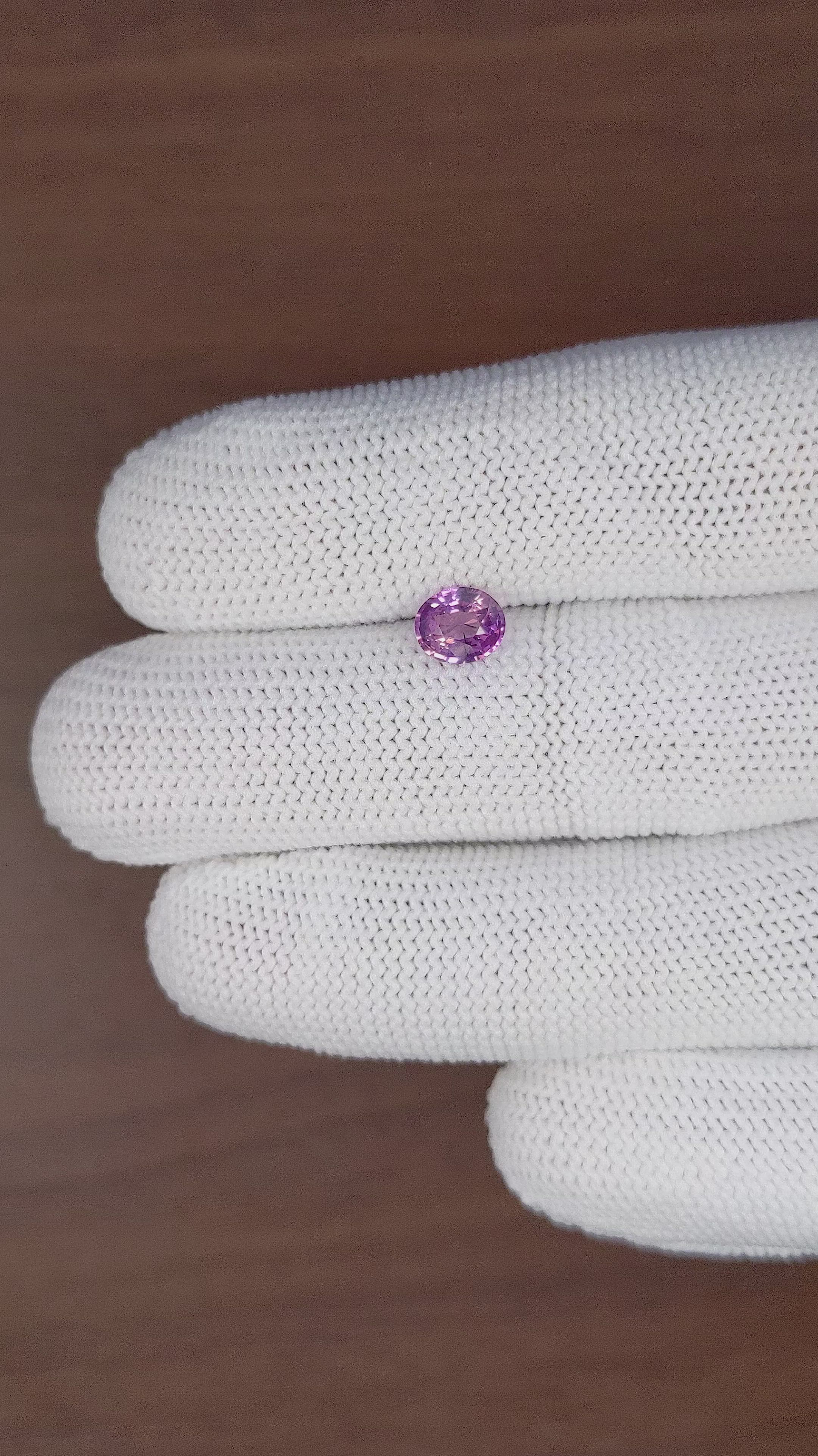 1.05 Ct. Purplish Pink Sapphire from Ceylon (Sri Lanka) Size Video