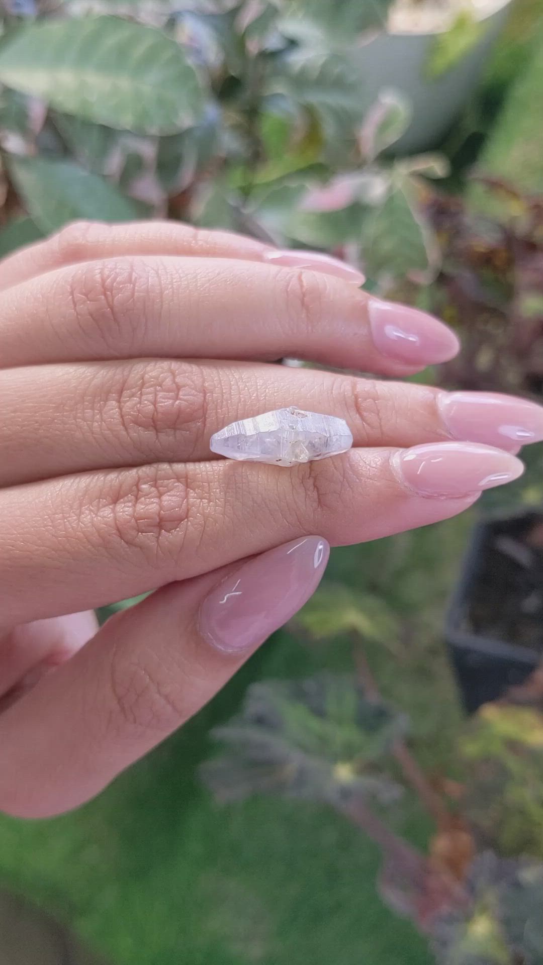 11.02 Ct. Grey Sapphire Crystal from Ceylon (Sri Lanka) Size Video