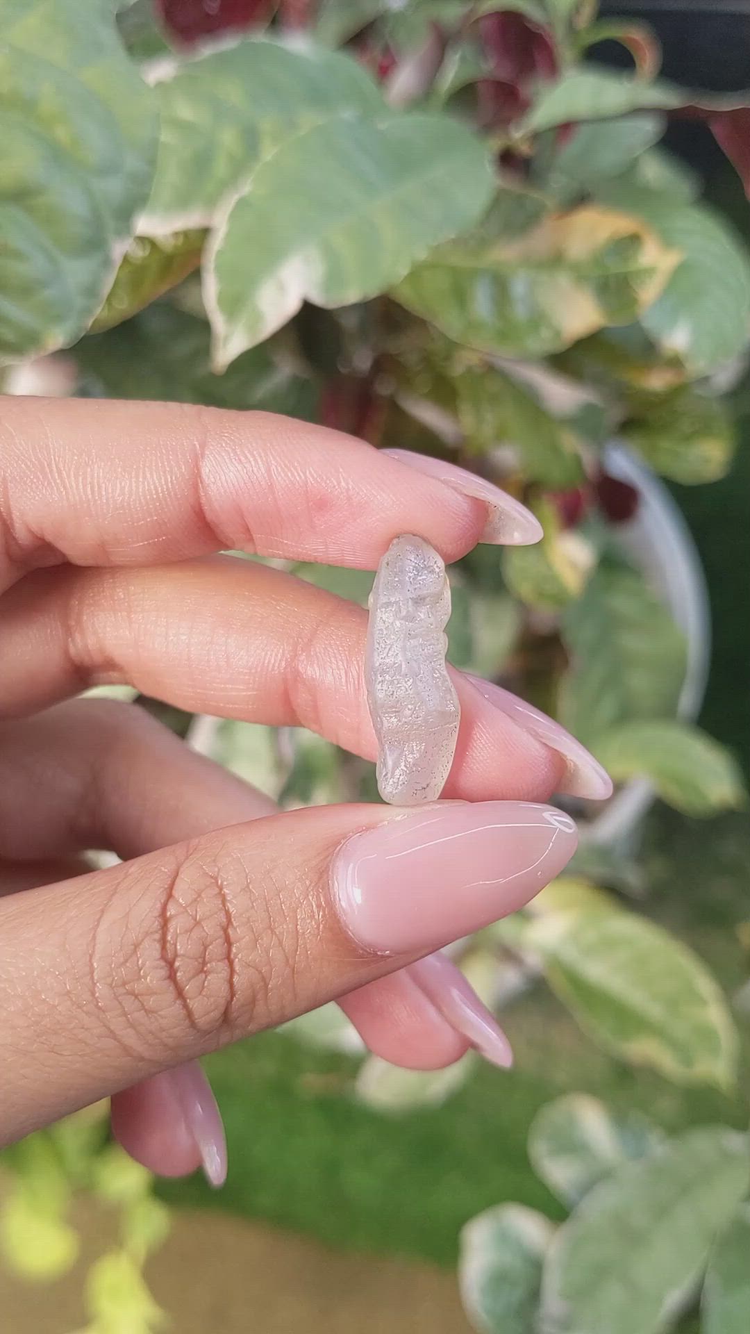 14.42 Ct. Grey Sapphire Crystal from Ceylon (Sri Lanka) Size Video