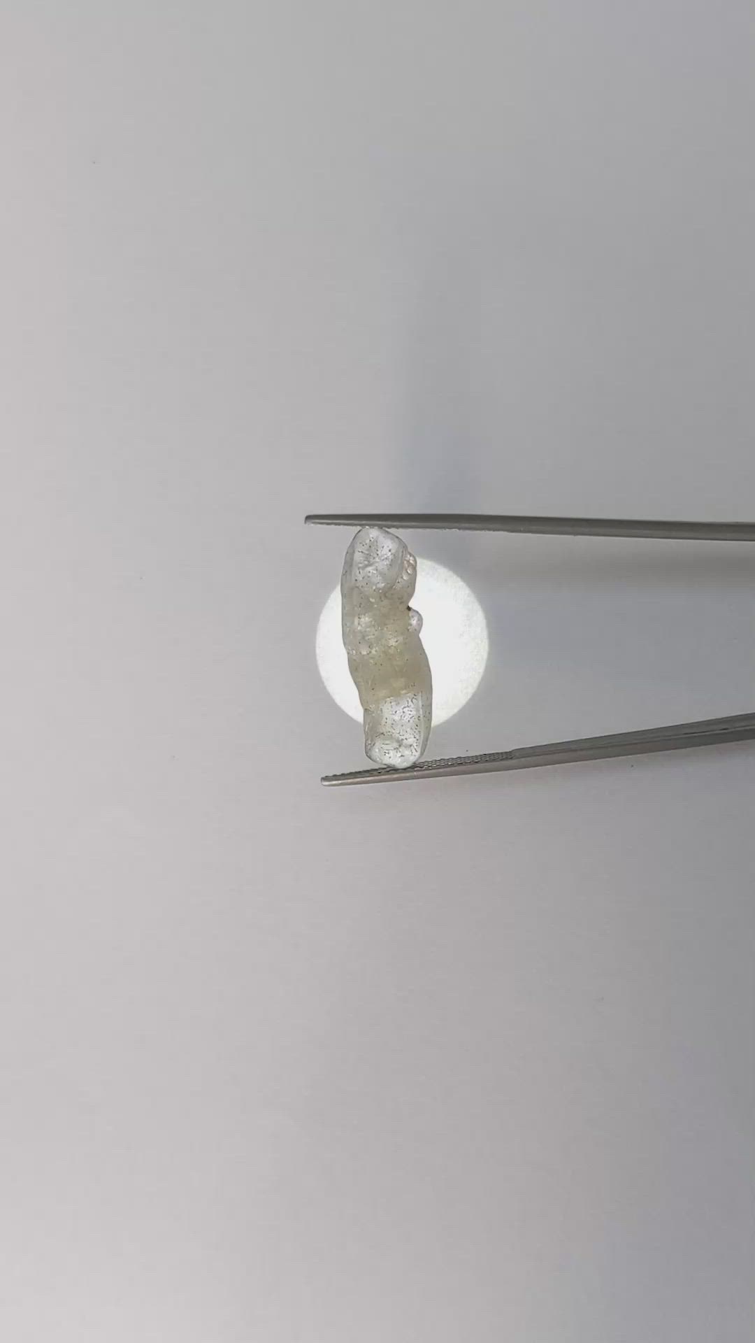 14.42 Ct. Grey Sapphire Crystal from Ceylon (Sri Lanka) Size Video