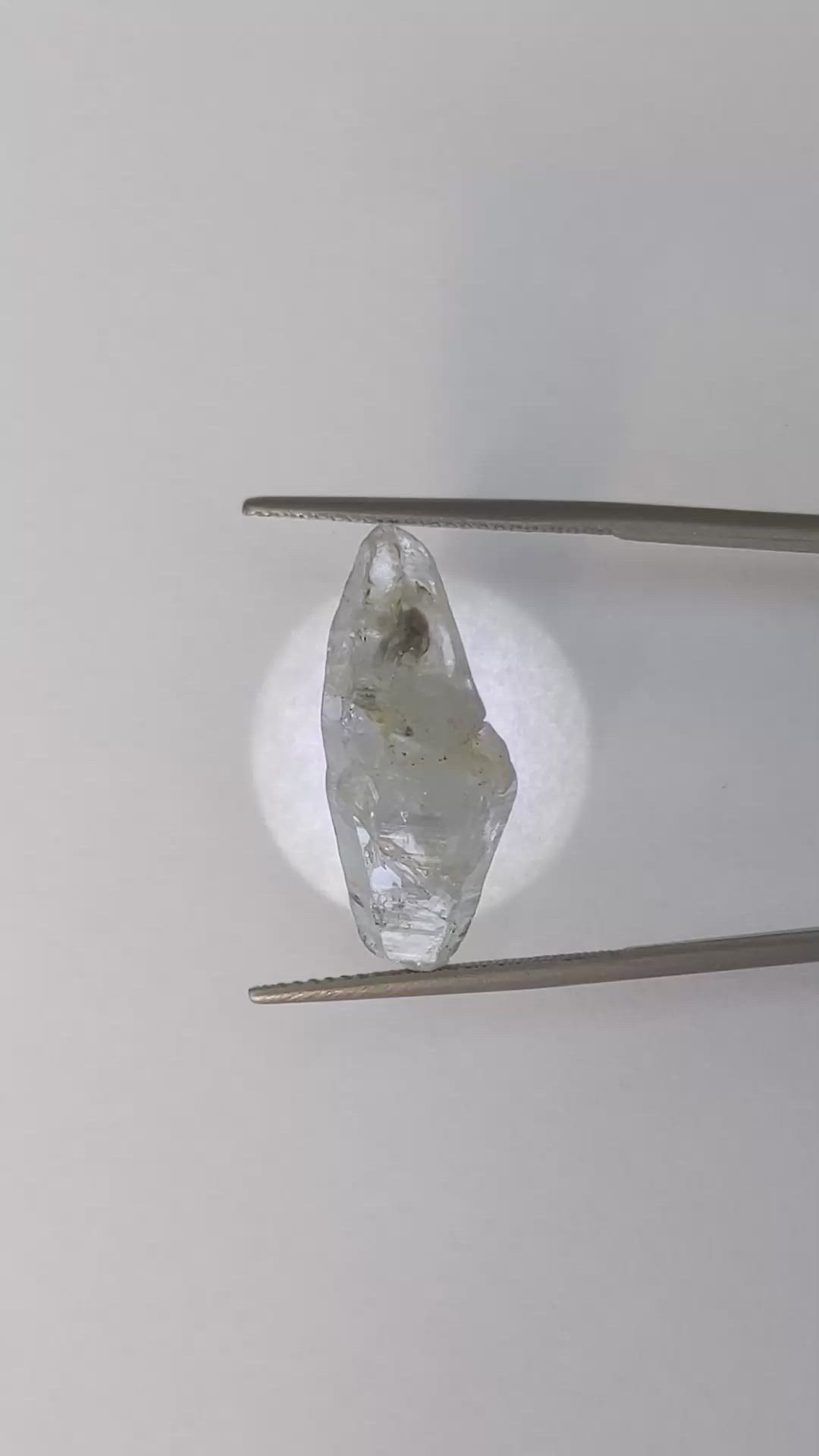 14.27 Ct. Grey Sapphire Crystal from Ceylon (Sri Lanka) Size Video