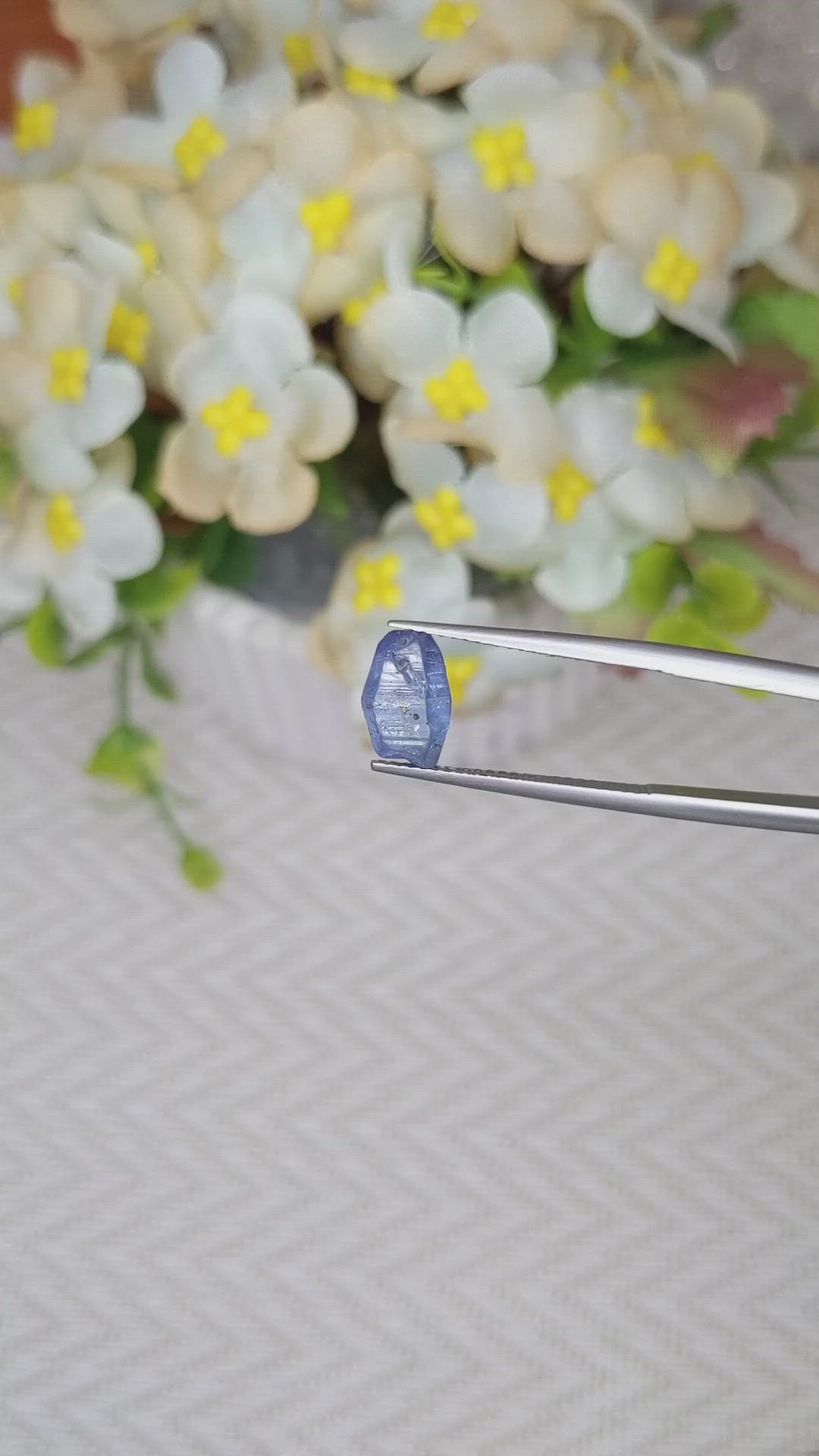 2.93 Ct. Blue Sapphire Crystal from Ceylon (Sri Lanka) Size Video