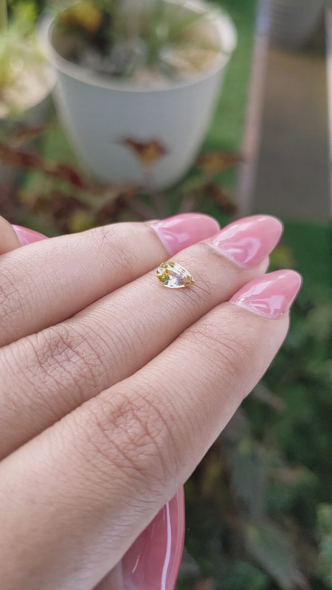 0.58 Ct. Bi Color Sapphire from Ceylon (Sri Lanka) Size Video