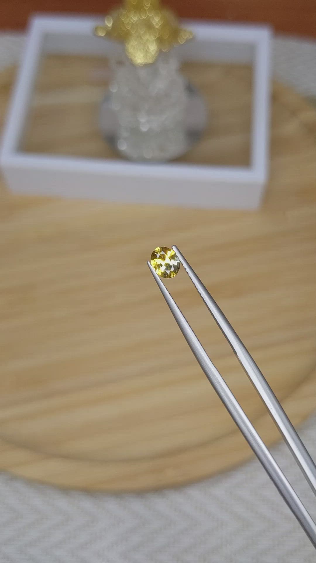 0.46 Ct. Bi Color Sapphire from Ceylon (Sri Lanka) Size Video