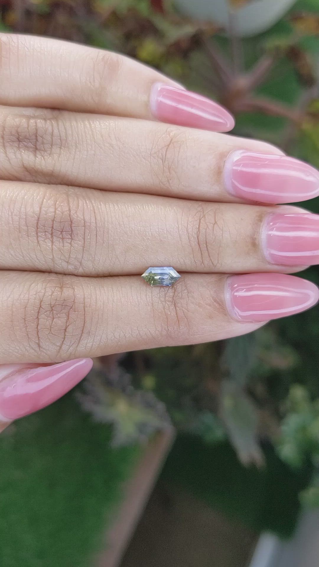 0.49 Ct. Bi Color Sapphire from Ceylon (Sri Lanka) Size Video