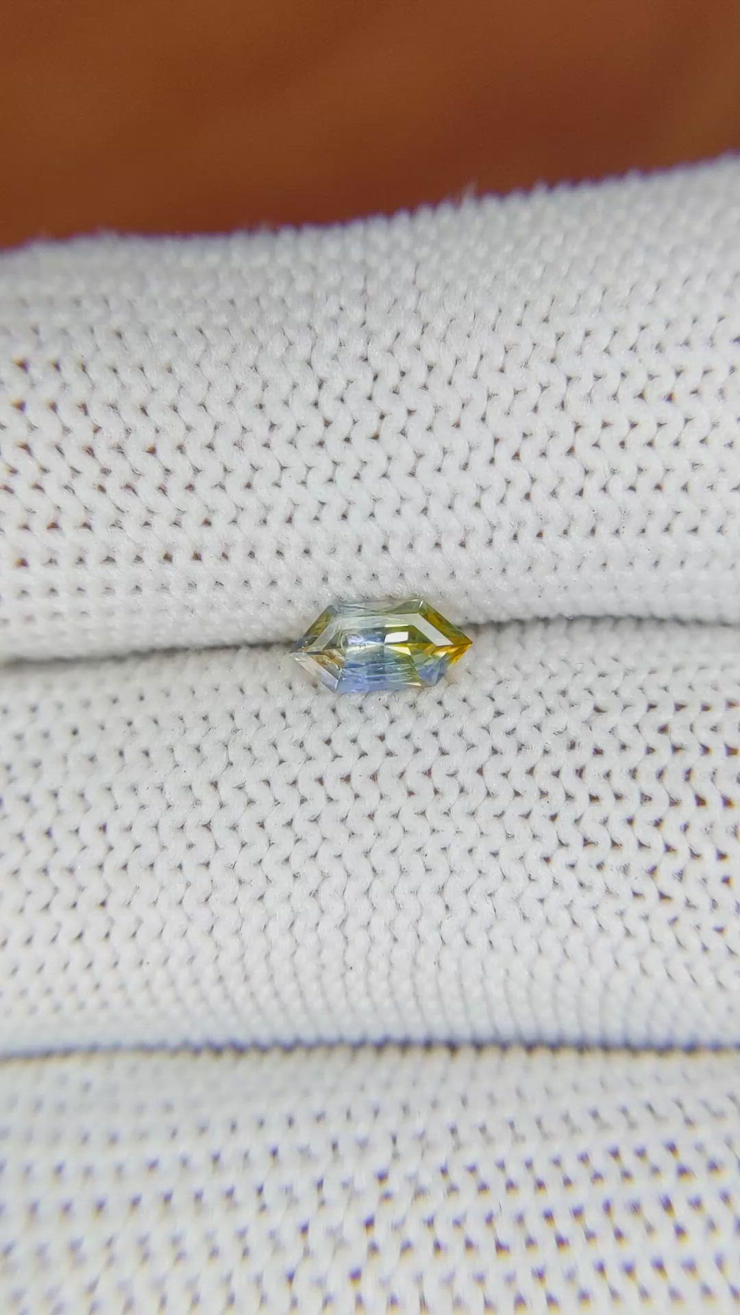 0.49 Ct. Bi Color Sapphire from Ceylon (Sri Lanka) Size Video