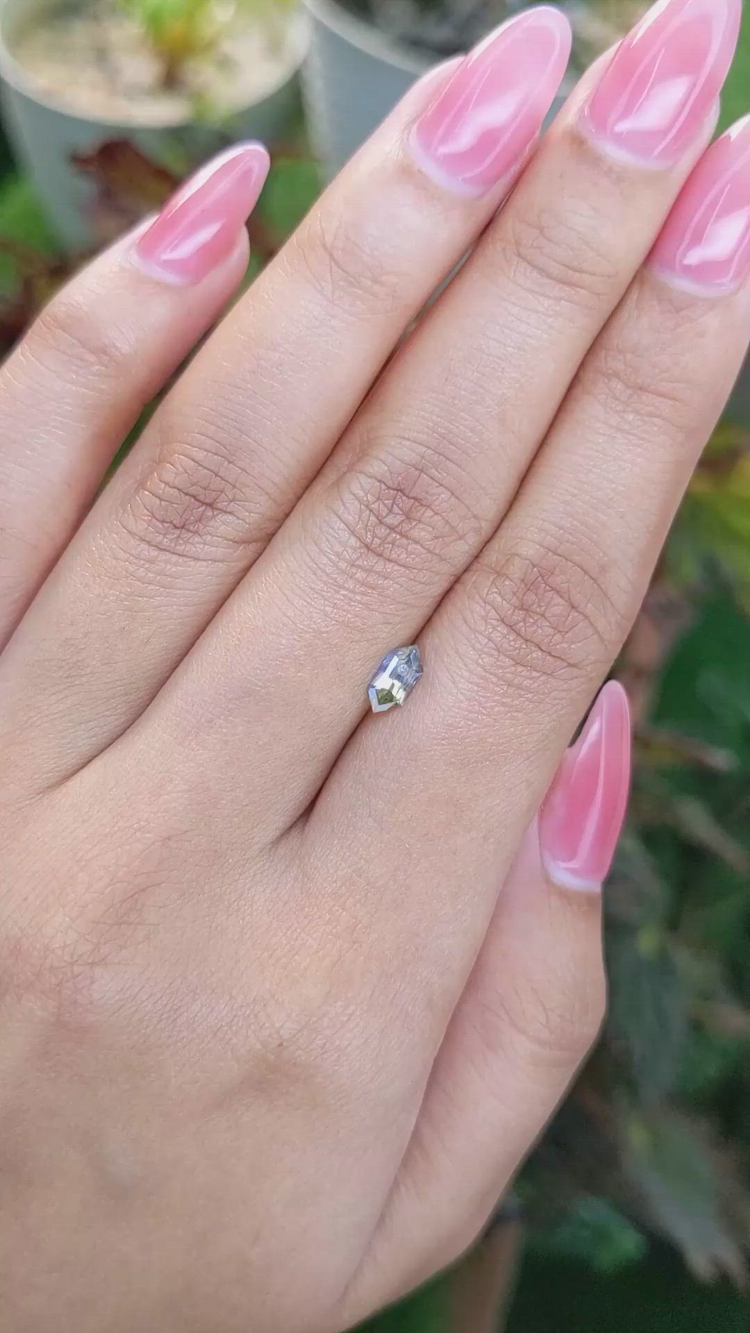 0.49 Ct. Bi Color Sapphire from Ceylon (Sri Lanka) Size Video