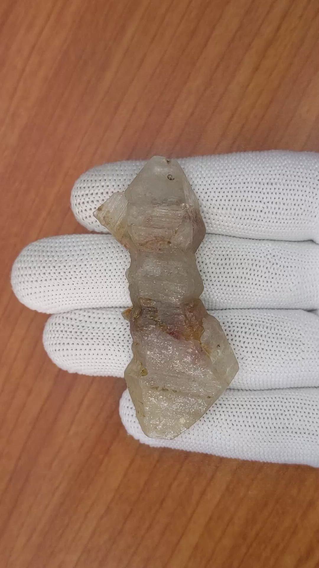 153.27 Ct. Bi Color Rough Sapphire Crystal from Ceylon (Sri Lanka) Size Video