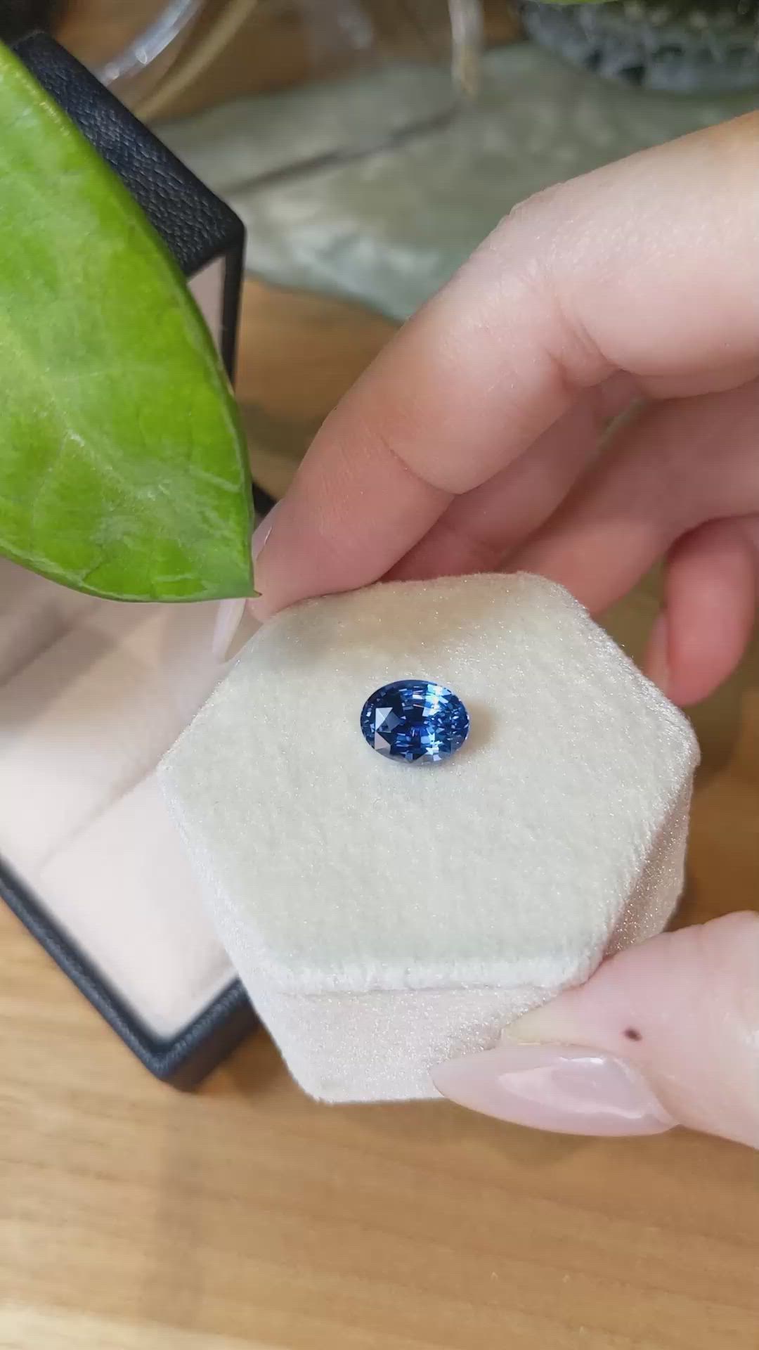 3.23 Ct. Blue Sapphire from Ceylon (Sri Lanka) Size Video