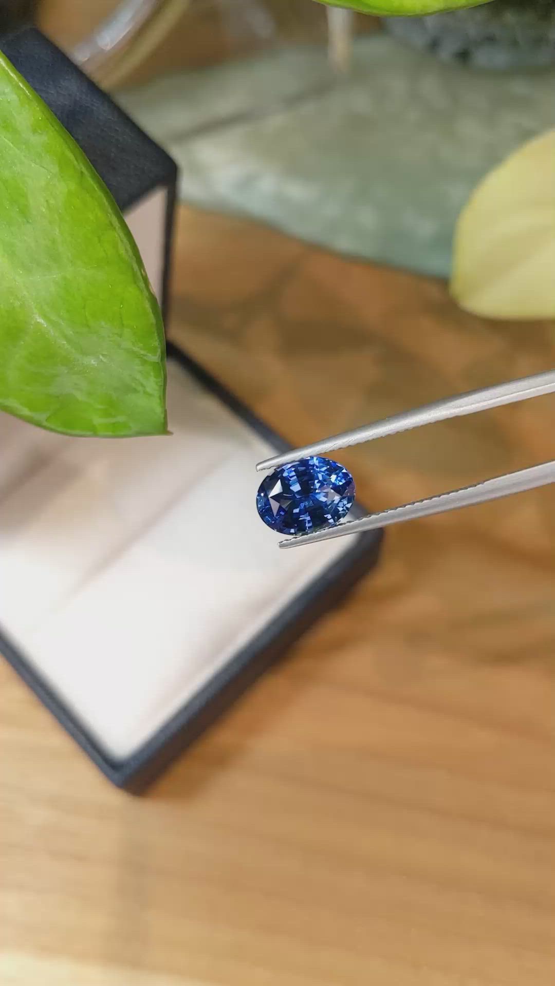 3.23 Ct. Blue Sapphire from Ceylon (Sri Lanka) Size Video
