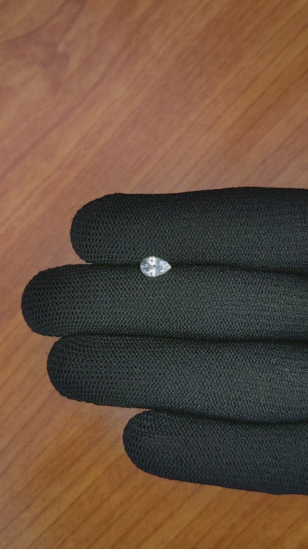 0.66 Ct. White Sapphire from Ceylon (Sri Lanka) Size Video