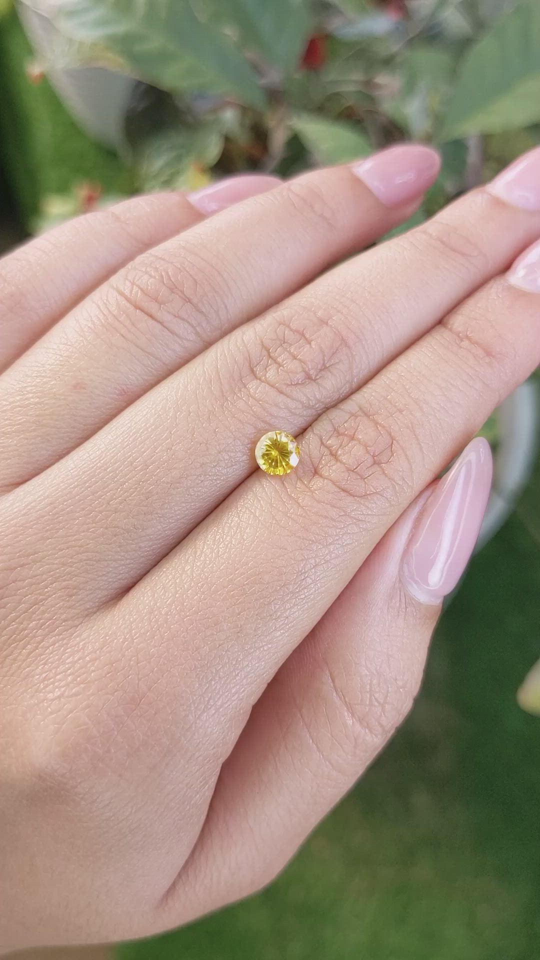 0.76 Ct. Yellow Sapphire from Ceylon (Sri Lanka) Size Video