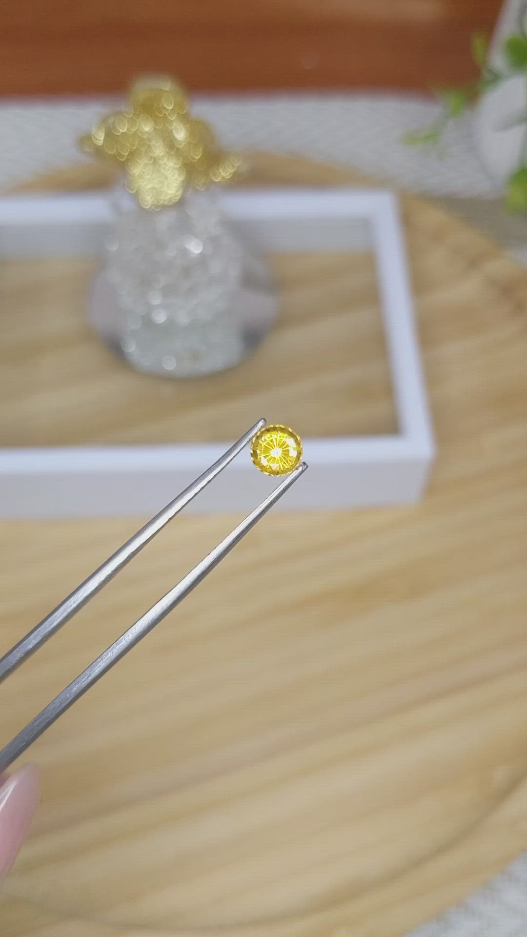 0.76 Ct. Yellow Sapphire from Ceylon (Sri Lanka) Size Video